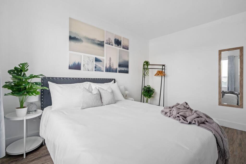 Helens Hideaway I No Service Fees I Sleep 9 Guests