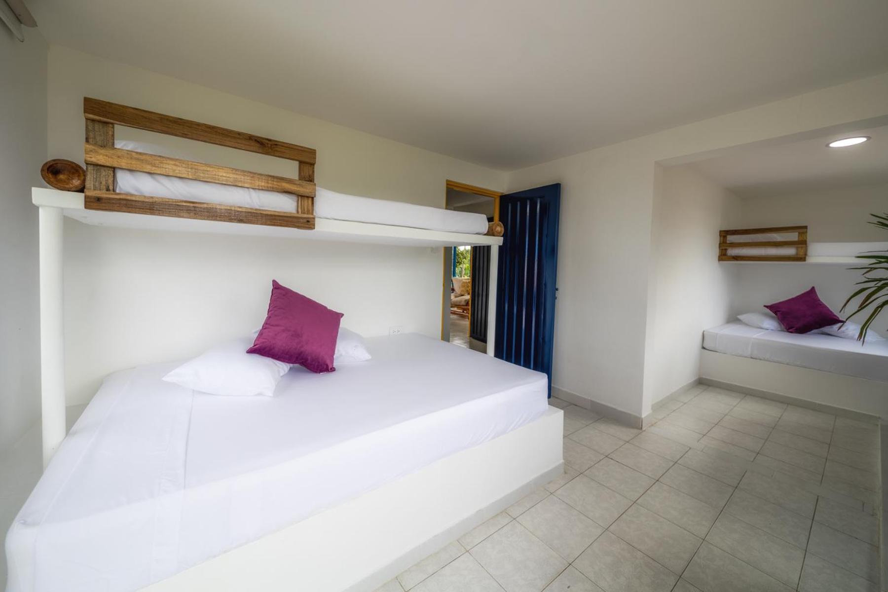 Finca privada para grupos con piscina, jacuzzi y cancha Montenegro Quindío