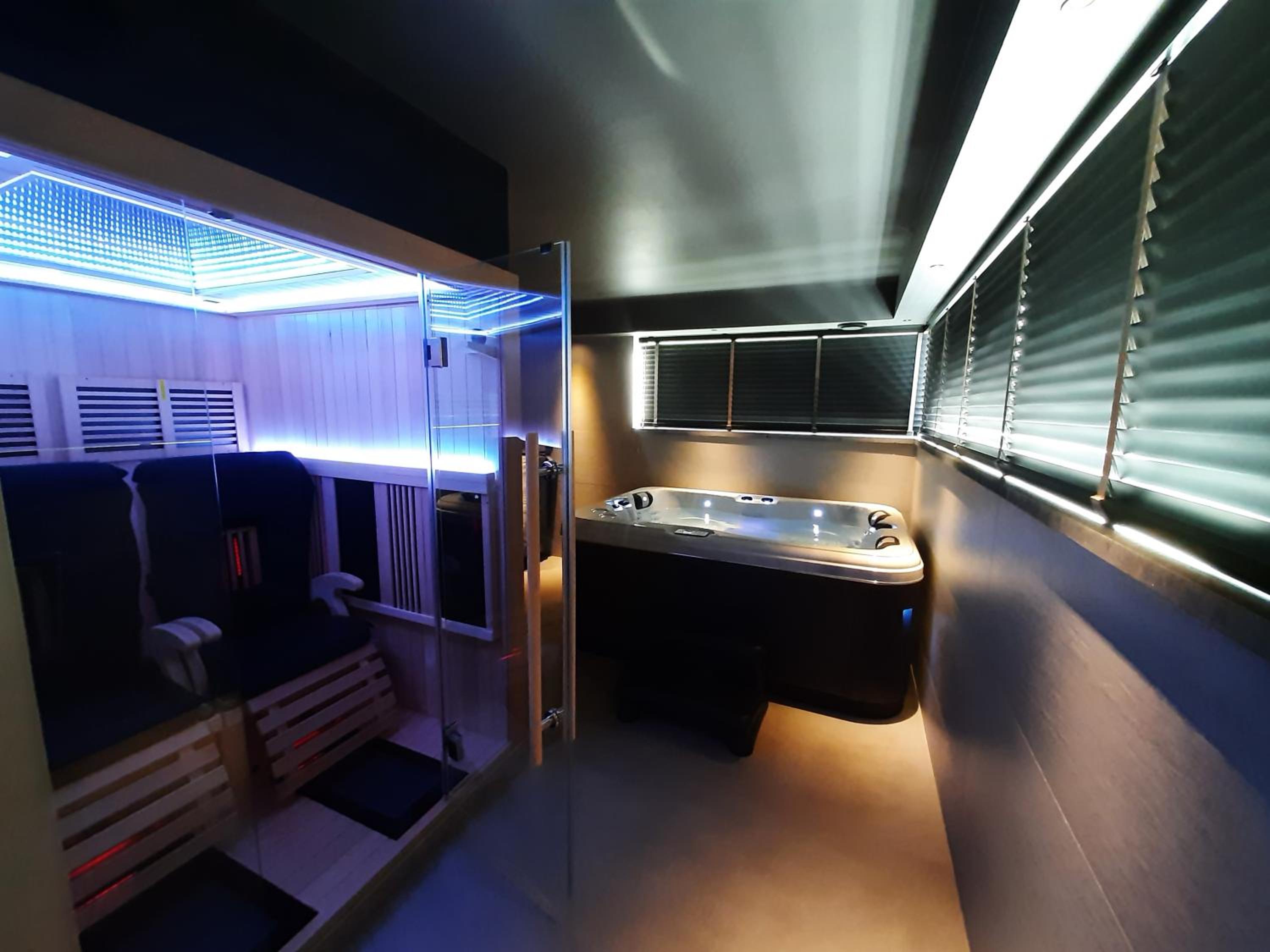 Le Milan Royal -suite luxueuse avec sauna et jacuzzi
