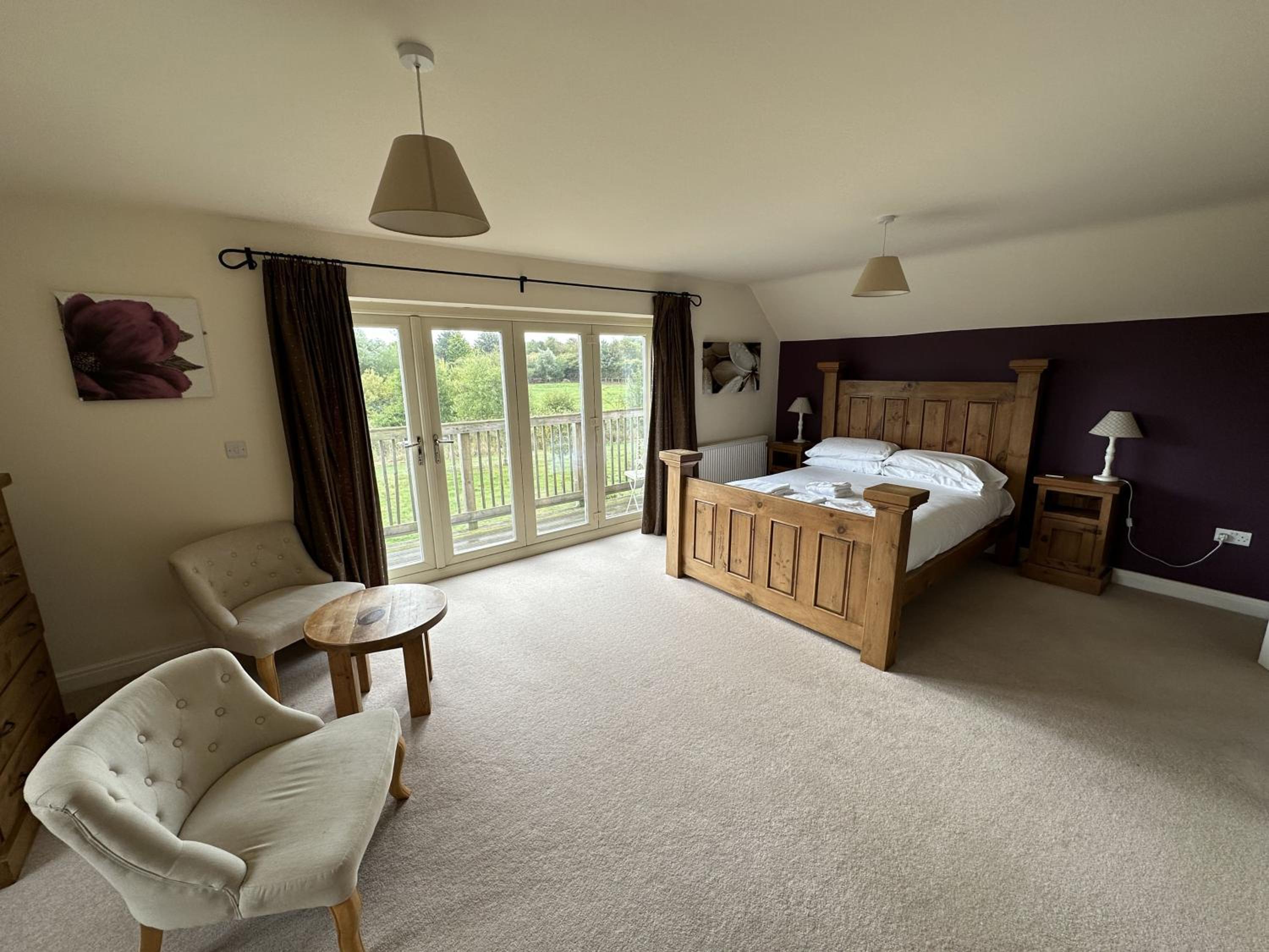 Meadow Shores - Part of the The Bay Filey Holiday Village with pool, gym and direct beach access, pub, restaurant, tennis and meadows walks
