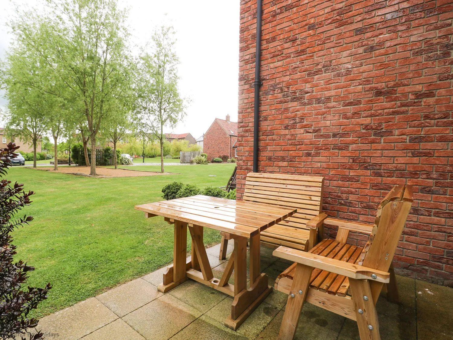 Nantucket Cottage - Part of the The Bay Filey Holiday Village with pool, gym and direct beach access, pub, restaurant, tennis and meadows walks