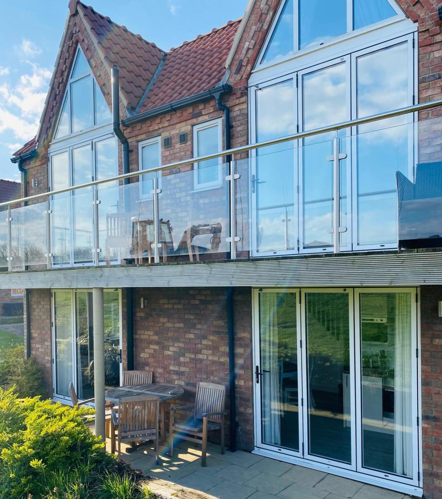 Oyster Cottage - Part of the The Bay Filey Holiday Village with pool, gym and direct beach access, pub, restaurant, tennis and meadows walks