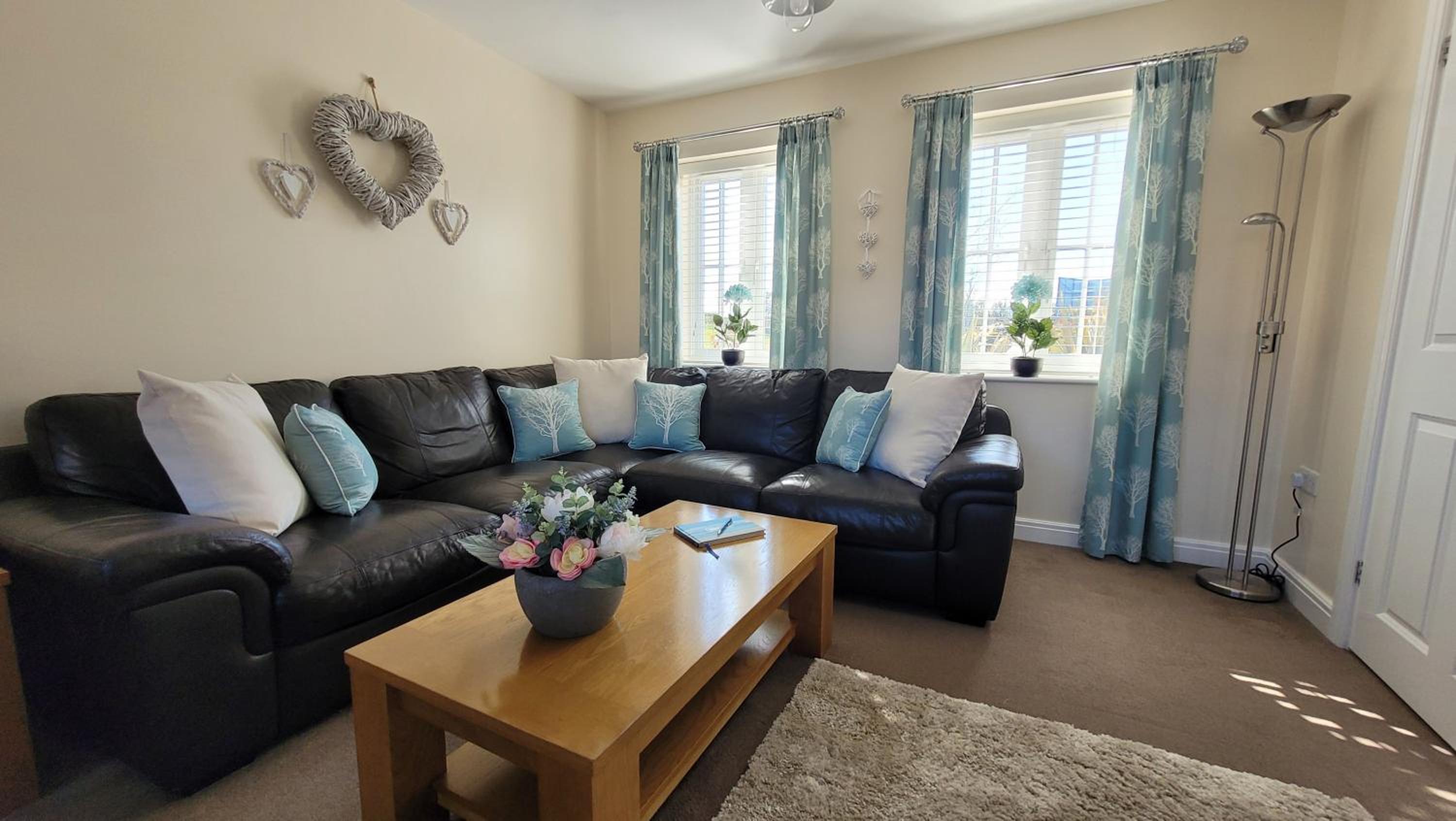 Puddleduck Cottage - Part of the The Bay Filey Holiday Village with pool, gym and direct beach access, pub, restaurant, tennis and meadows walks