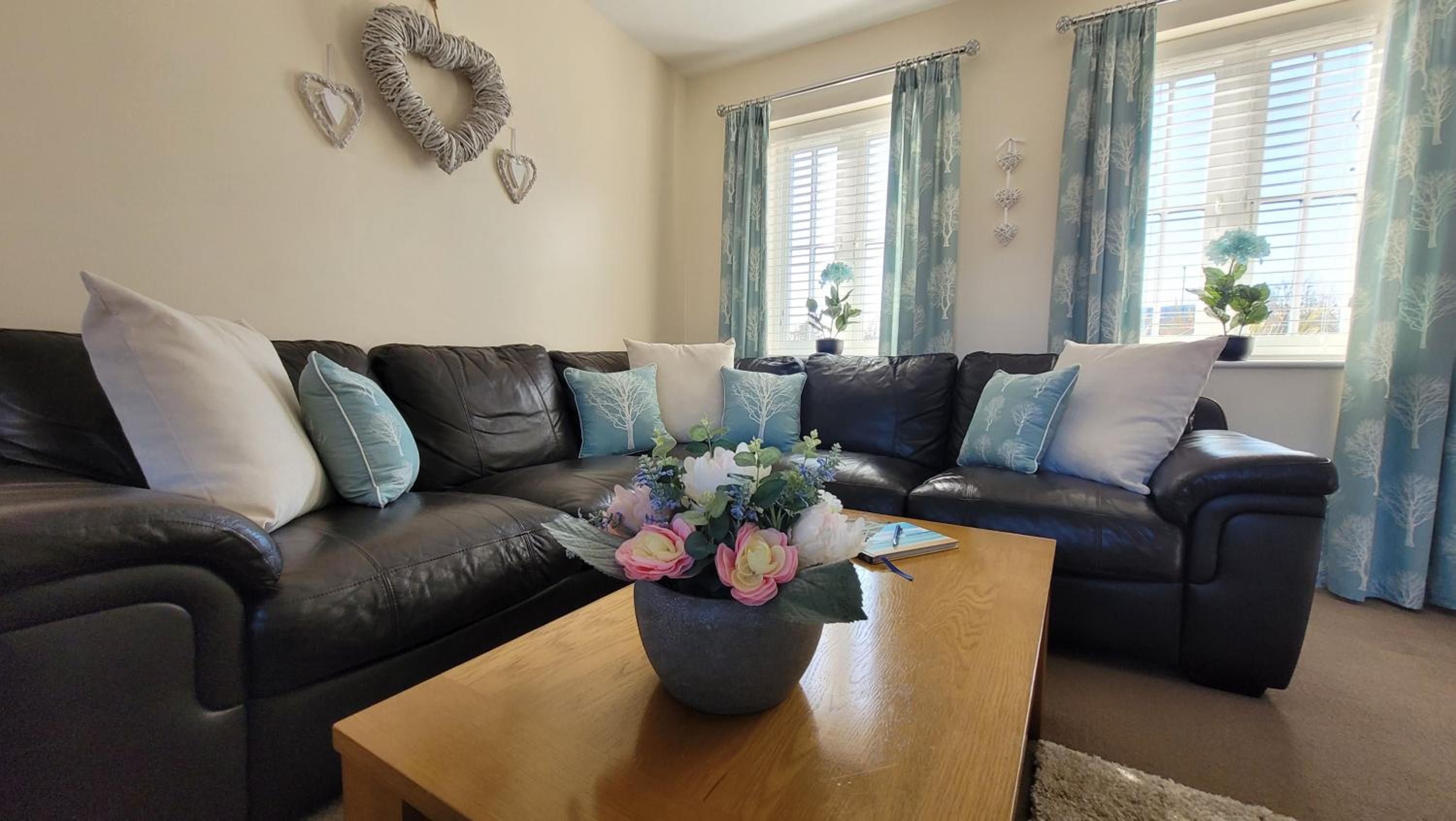 Puddleduck Cottage - Part of the The Bay Filey Holiday Village with pool, gym and direct beach access, pub, restaurant, tennis and meadows walks