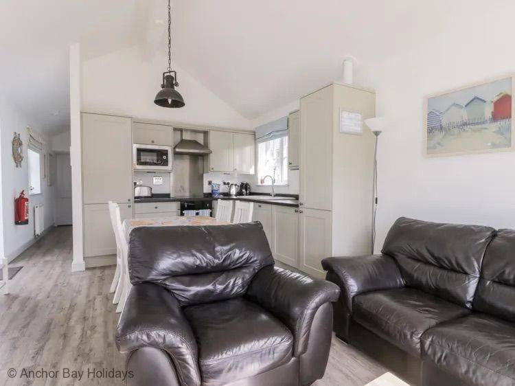 Sea-Renity - Part of the The Bay Filey Holiday Village with pool, gym and direct beach access, pub, restaurant, tennis and meadows walks view 3