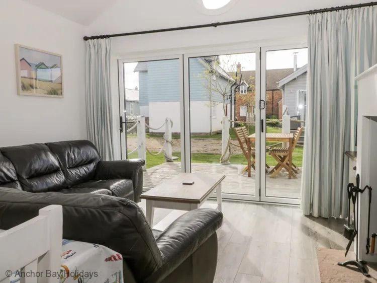 Sea-Renity - Part of the The Bay Filey Holiday Village with pool, gym and direct beach access, pub, restaurant, tennis and meadows walks view 5