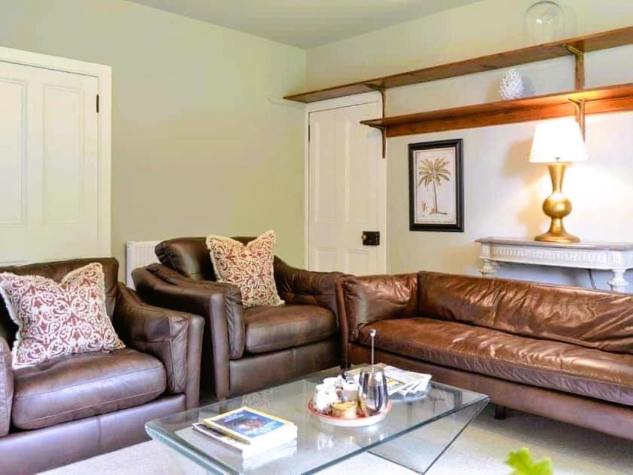 Reidochie Stables luxury haven overlooking garden