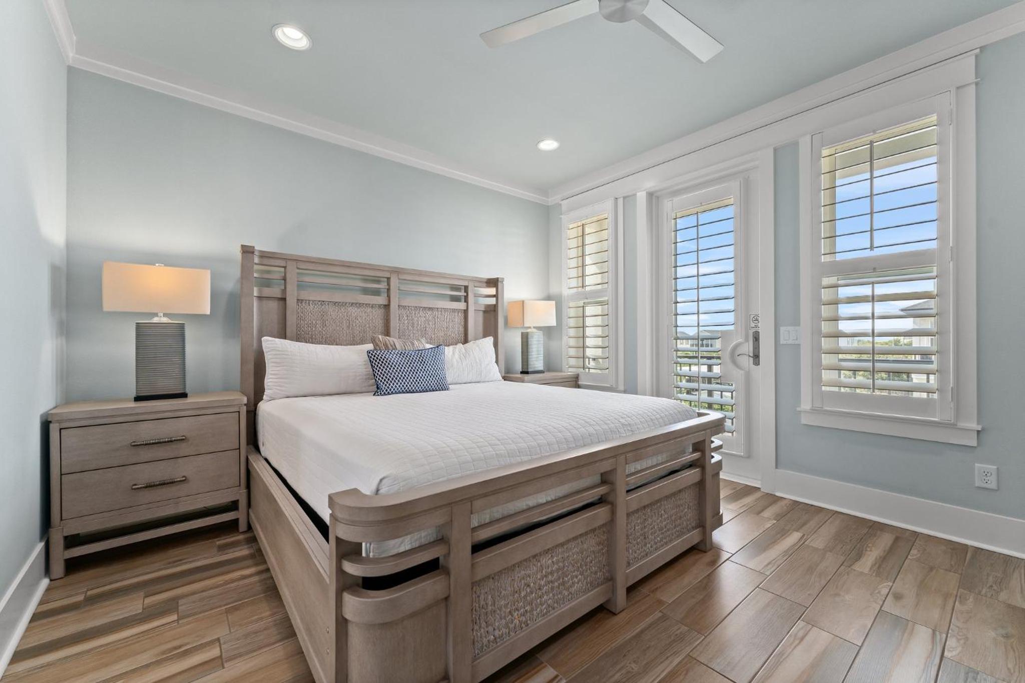 Shellebrate Chateau With Golf Cart And Heated Pool view 3