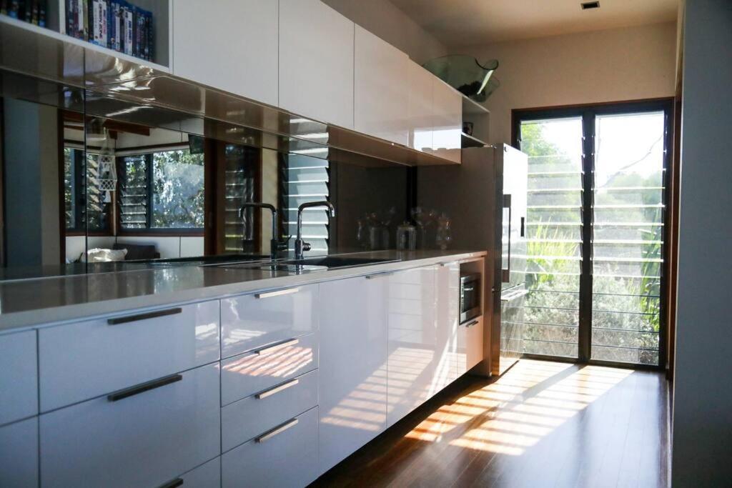 Banyandah + stunning ocean views + sleeps 8