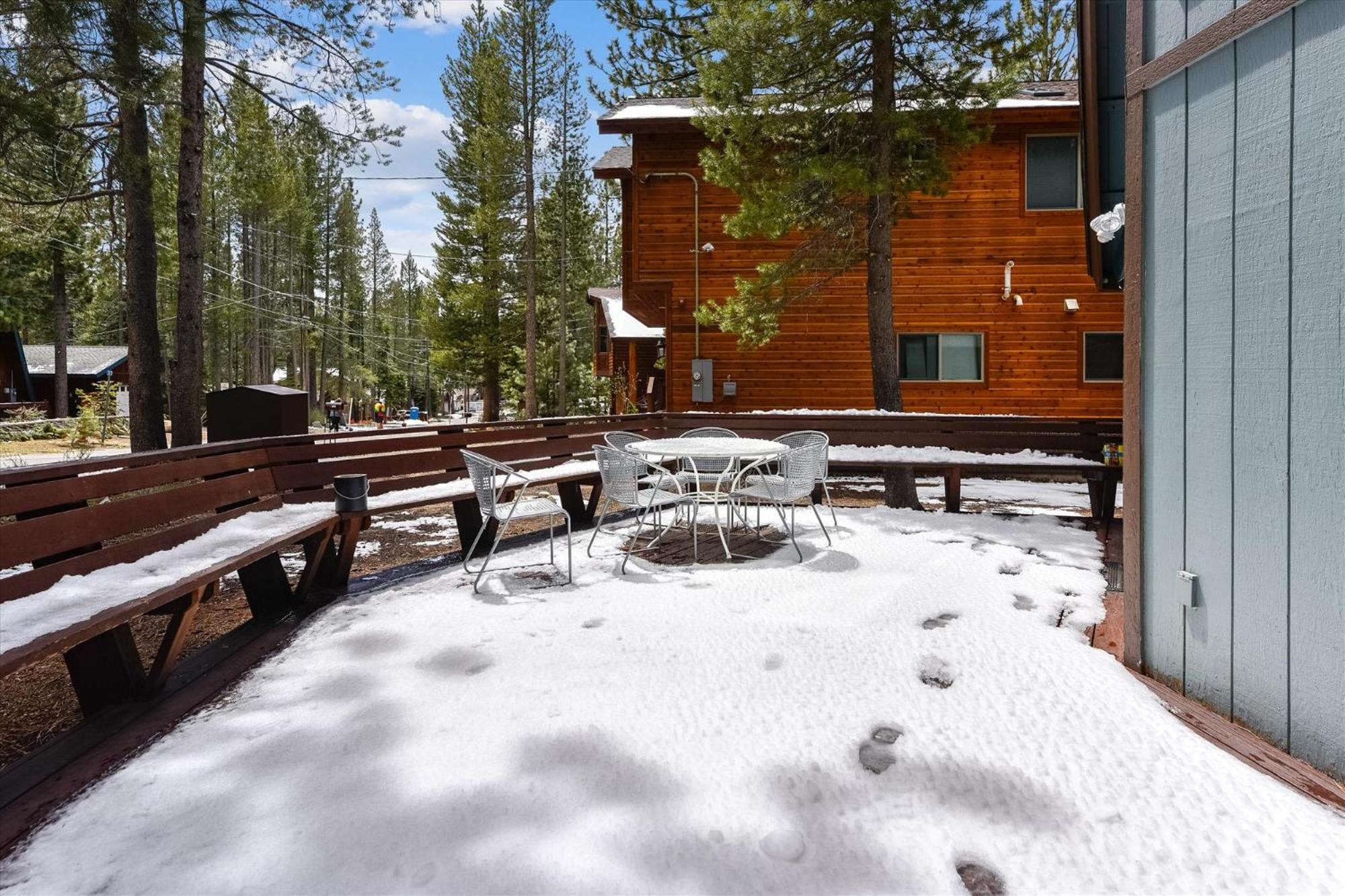 Only 7 Miles To Heavenly, Huge Deck, Pets Welcome view 3