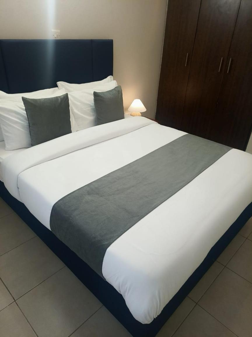 Lavish Condo with Swimming Pool Ongata Rongai view 5