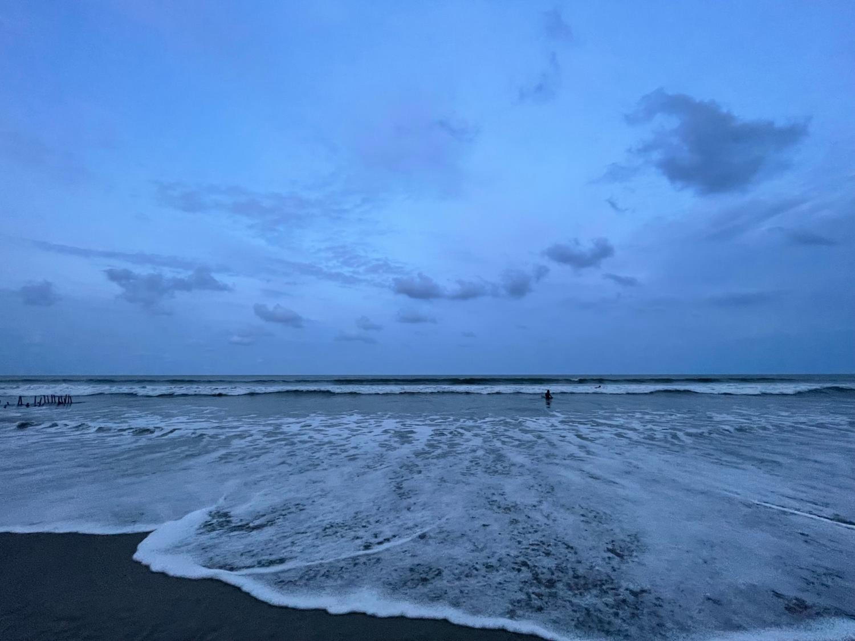 DSH Batu Burok Beach Resort photo 3