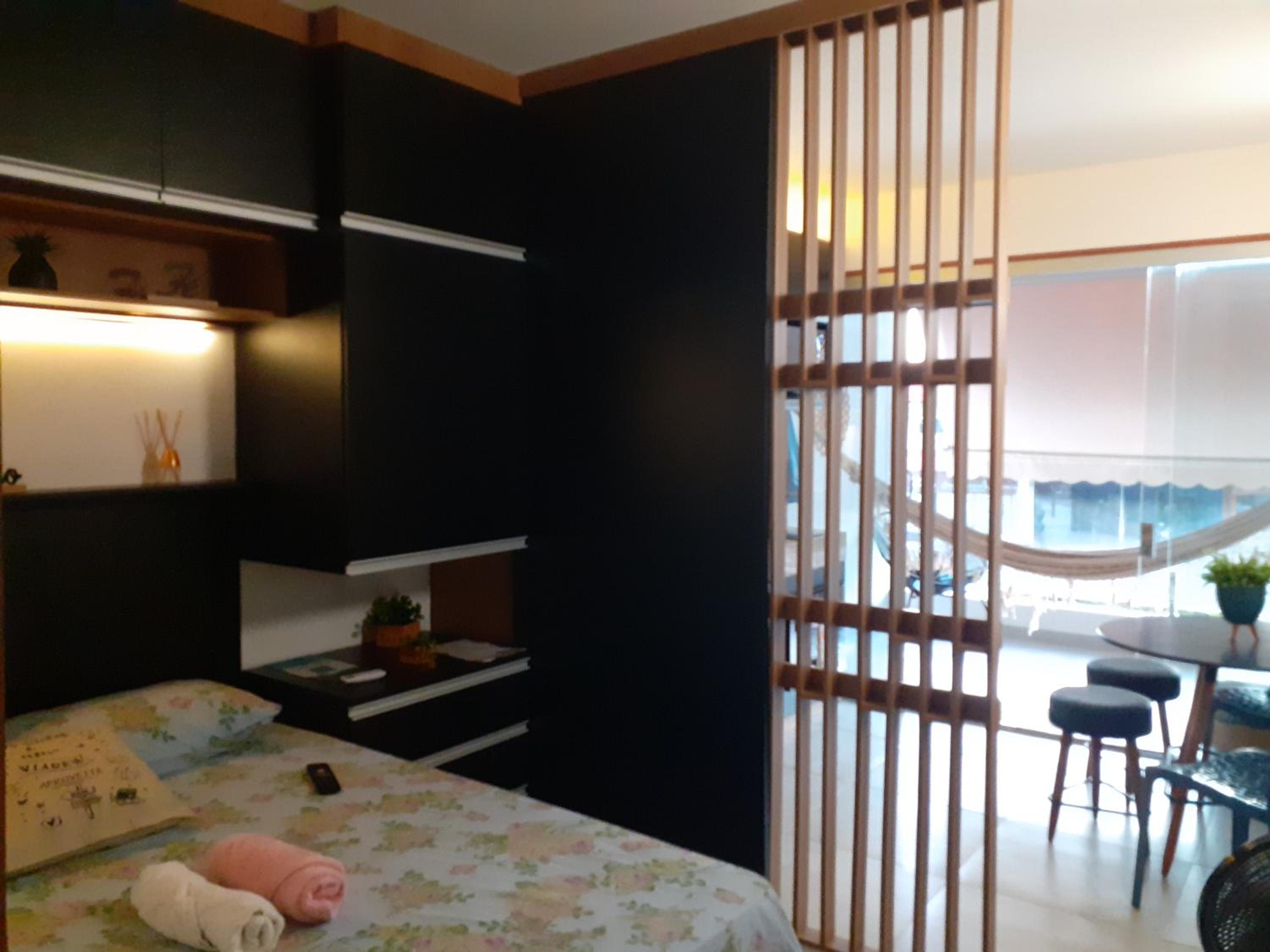 FLAT ENCANTADOR A UM PASSO DA PRAIA