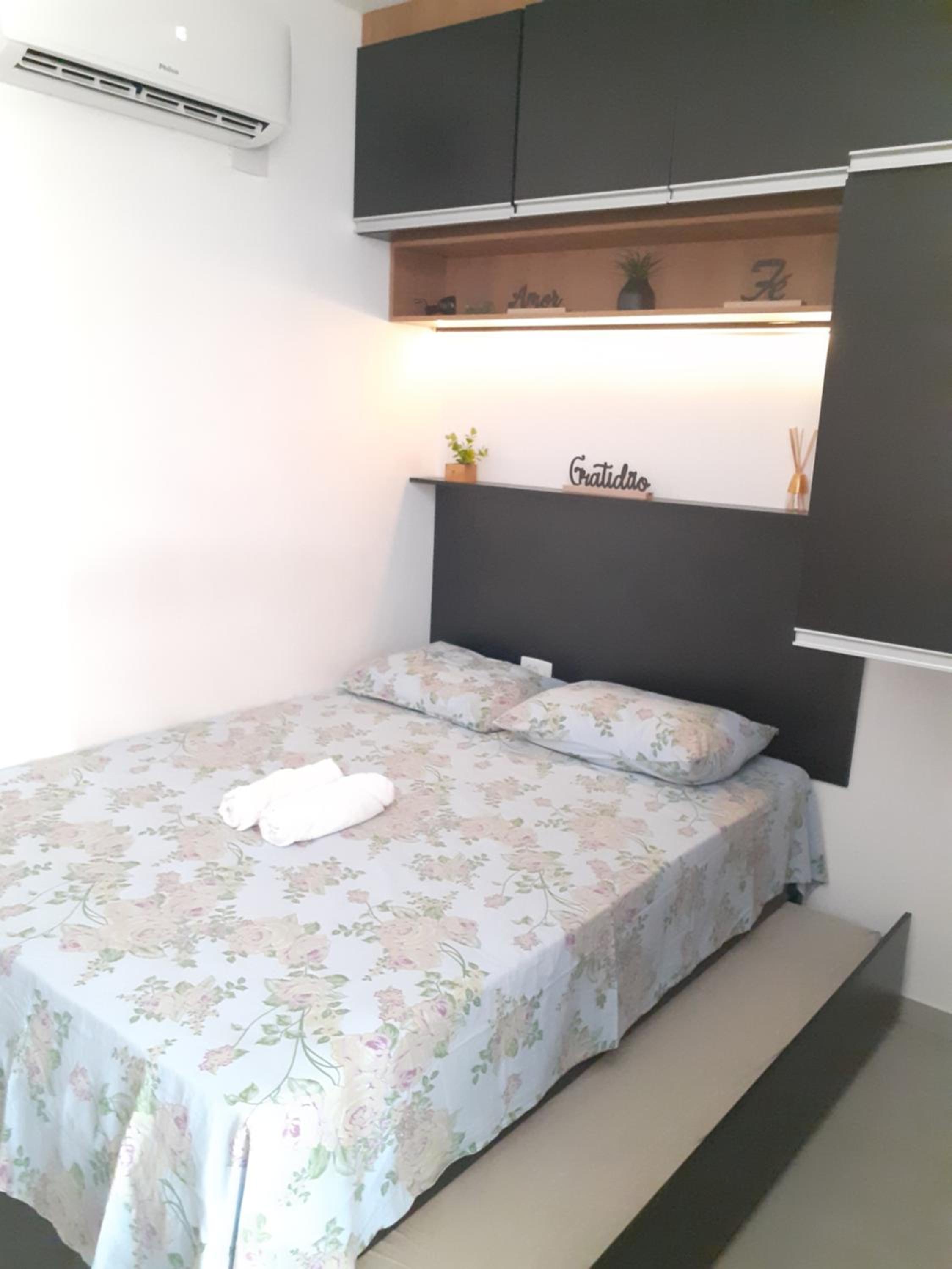 FLAT ENCANTADOR A UM PASSO DA PRAIA