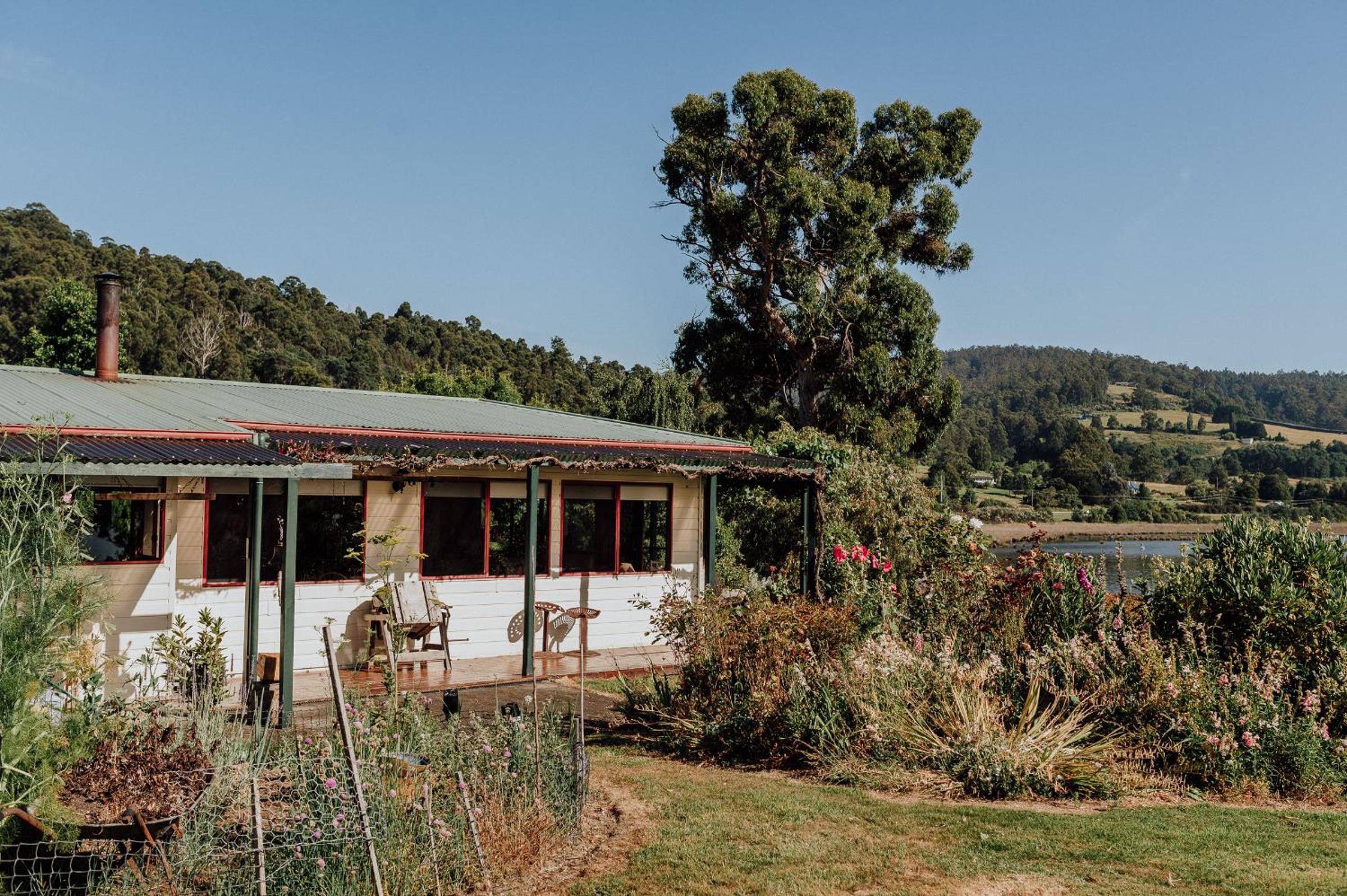 Fleurty's Point Cottage at Franklin South, Huon Valley, Tasmania