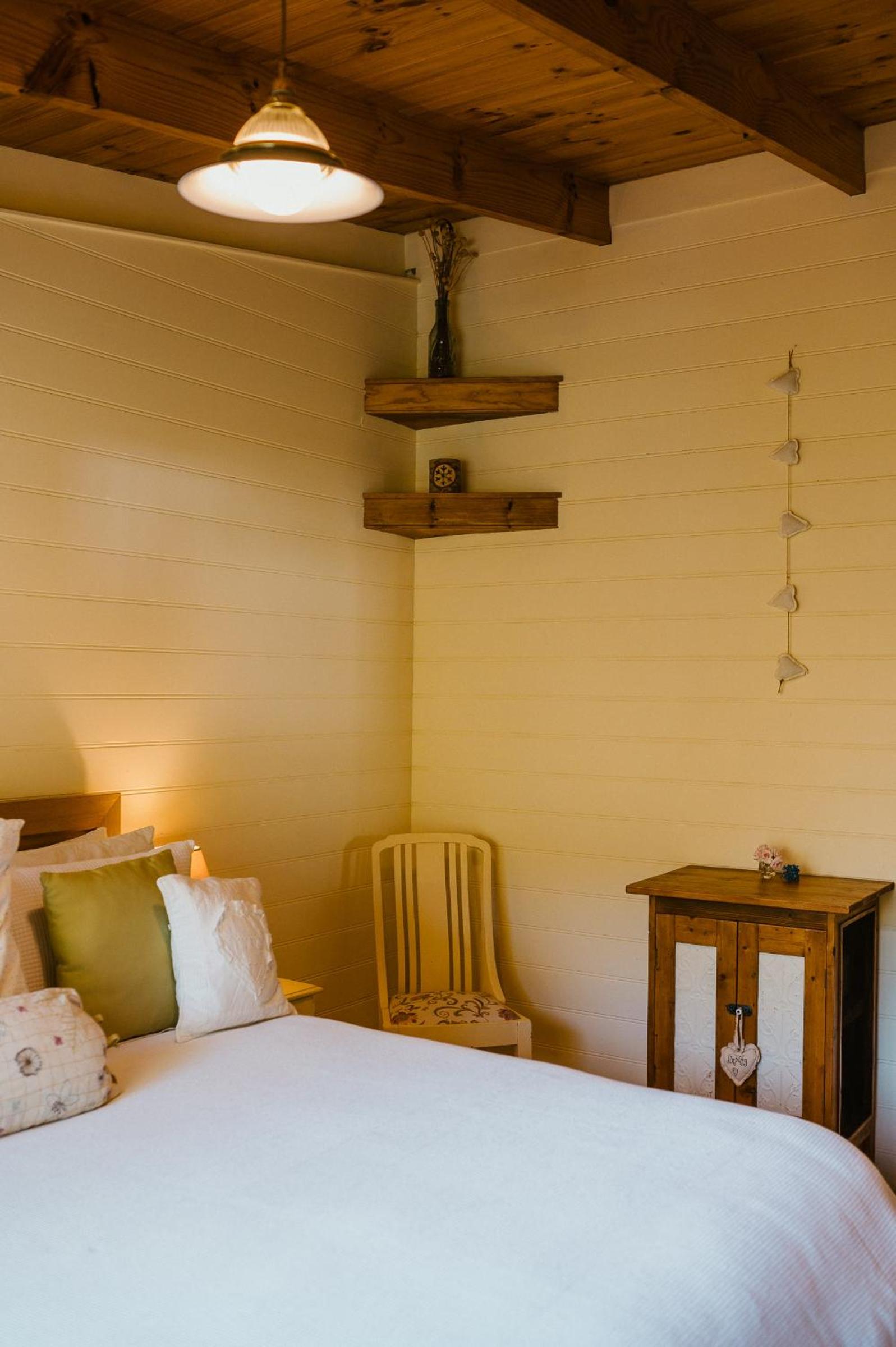 Fleurty's Point Cottage at Franklin South, Huon Valley, Tasmania