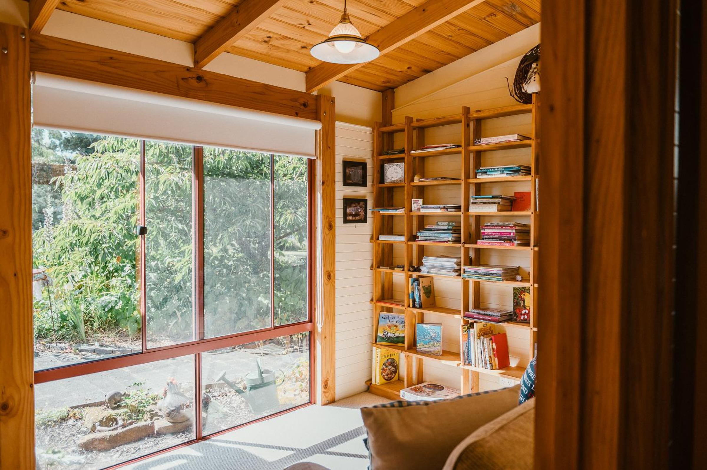 Fleurty's Point Cottage at Franklin South, Huon Valley, Tasmania