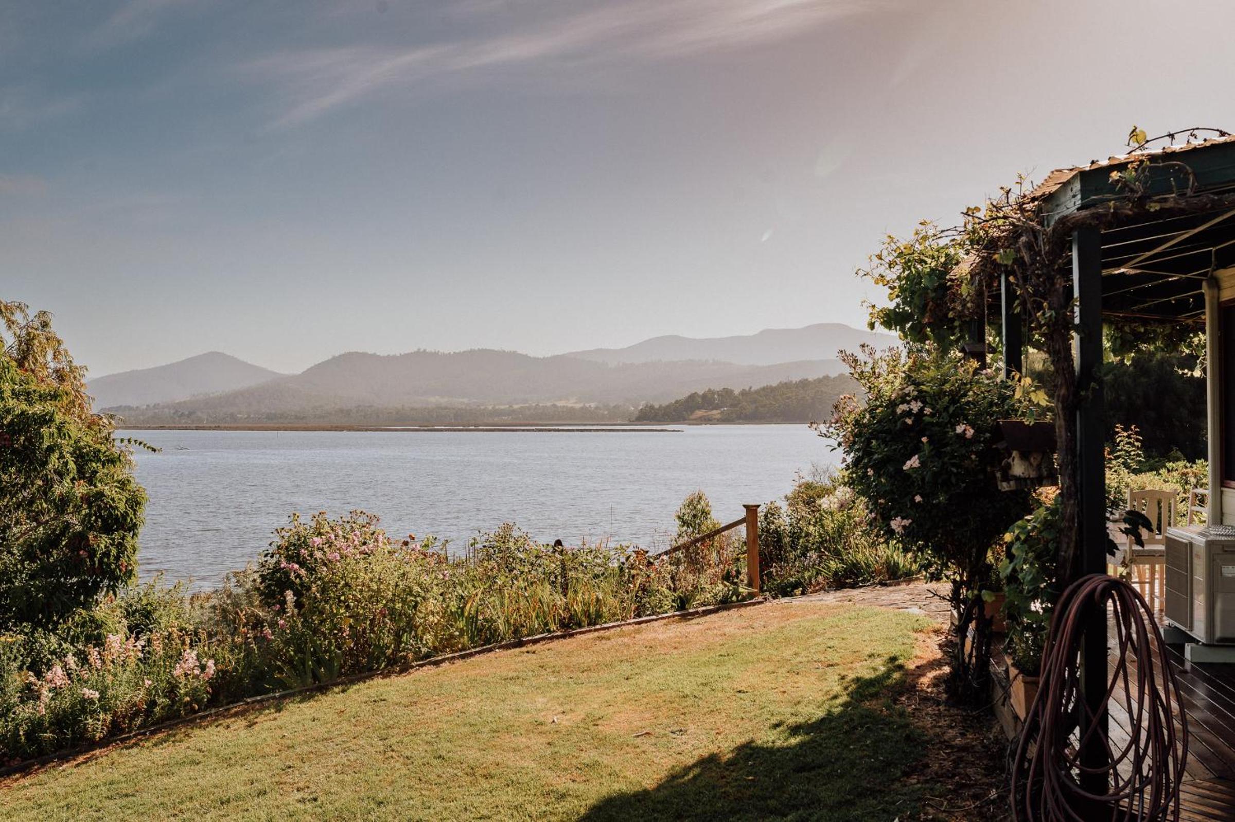 Fleurty's Point Cottage at Franklin South, Huon Valley, Tasmania