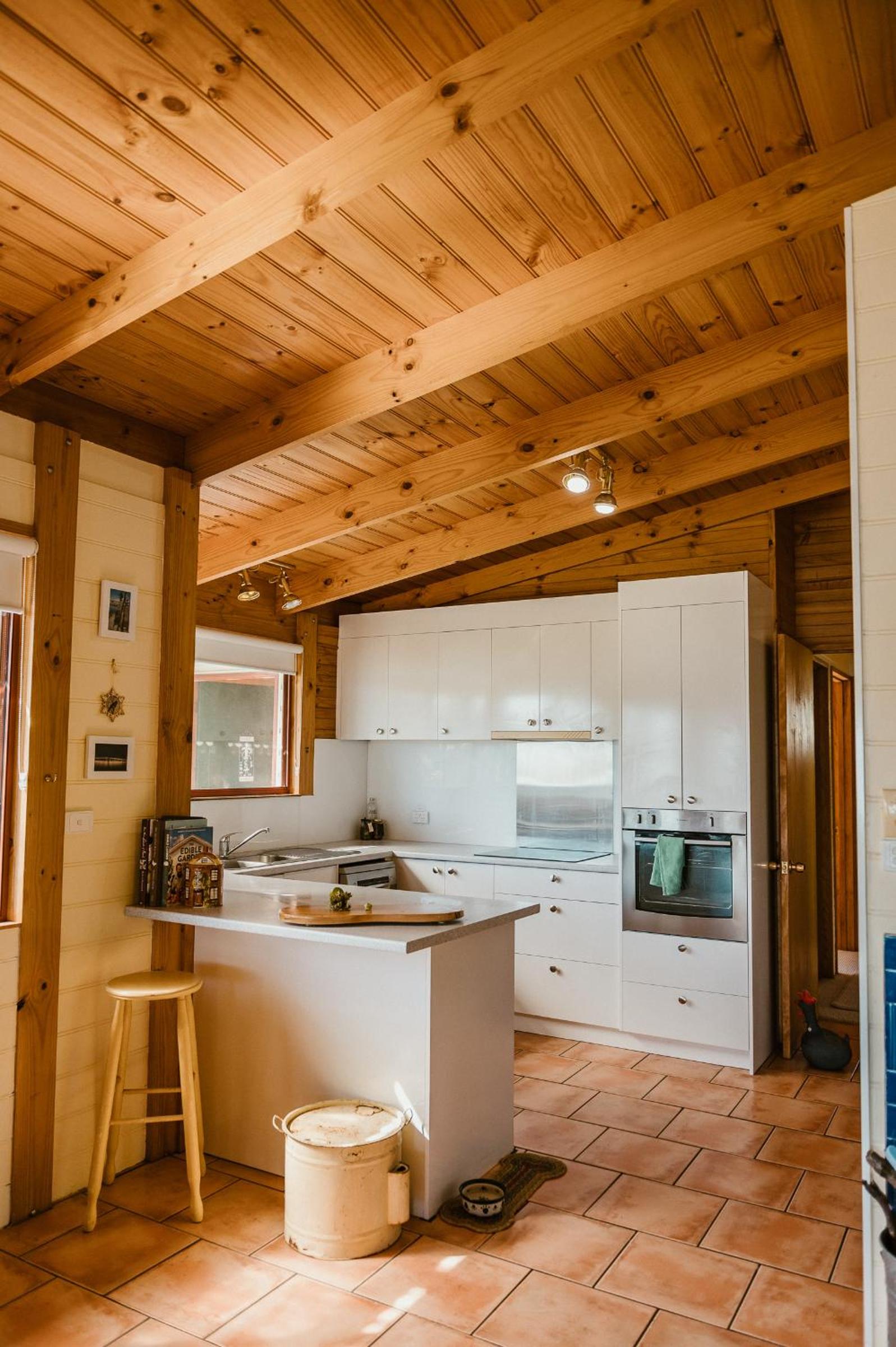 Fleurty's Point Cottage at Franklin South, Huon Valley, Tasmania