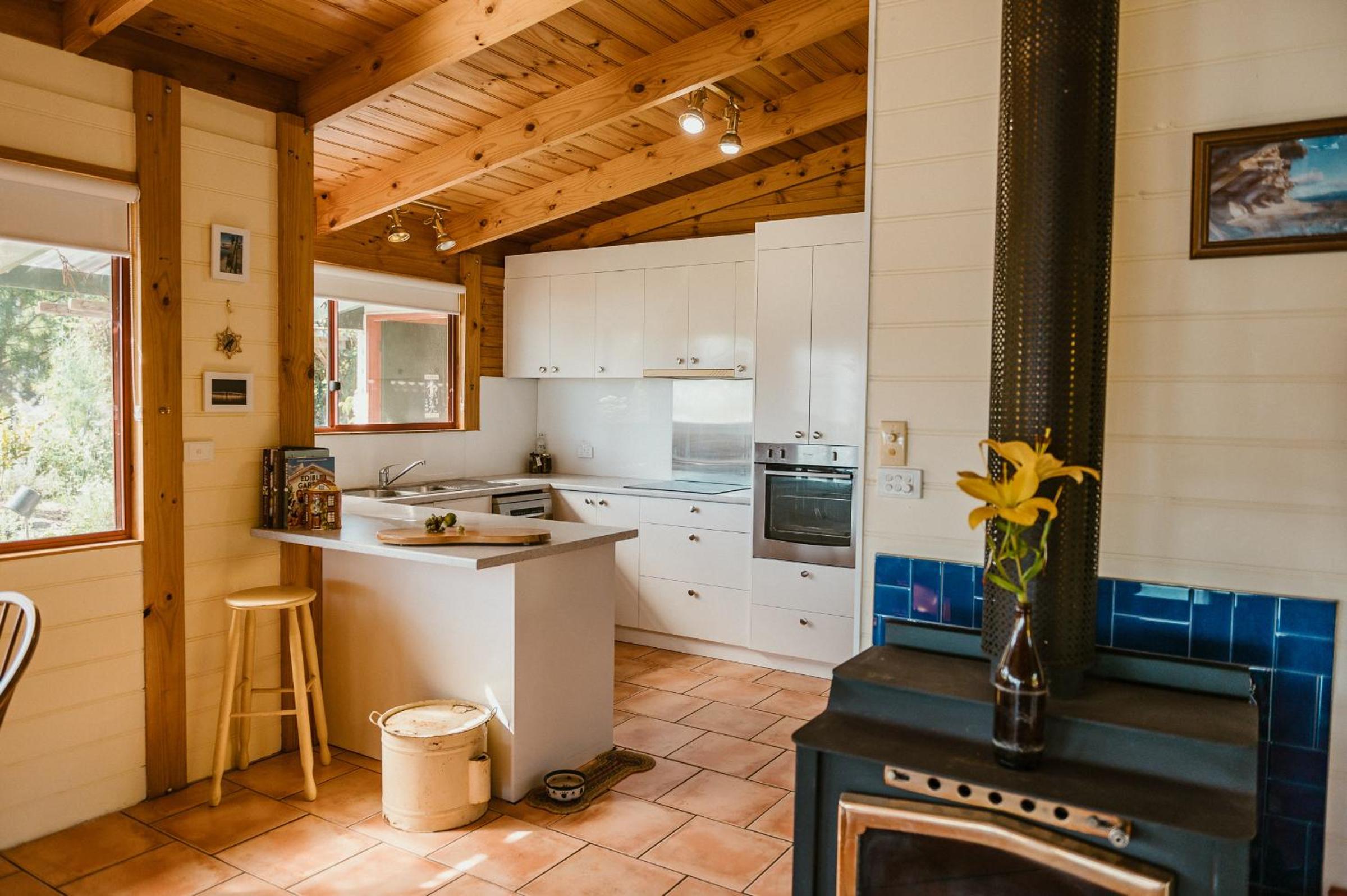 Fleurty's Point Cottage at Franklin South, Huon Valley, Tasmania