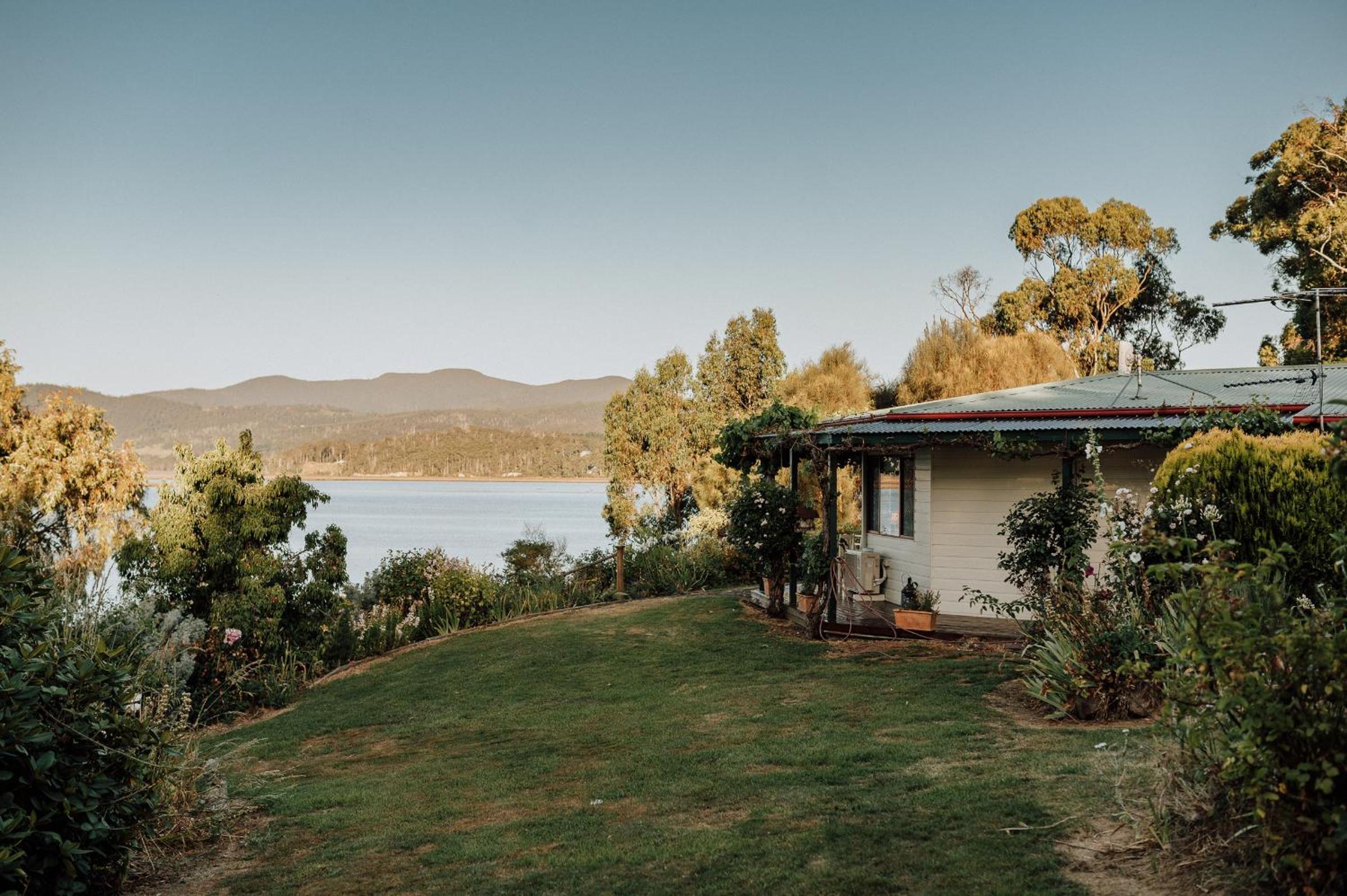 Fleurty's Point Cottage at Franklin South, Huon Valley, Tasmania