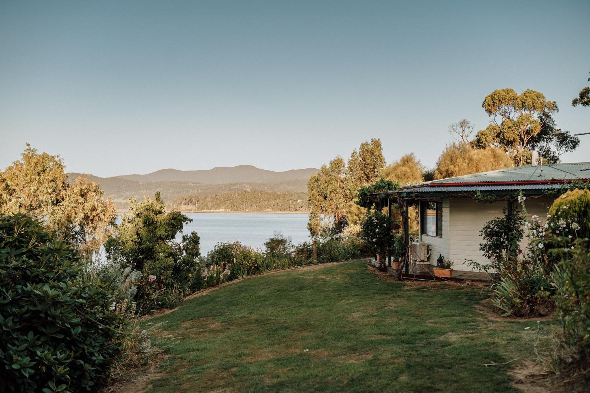 Fleurty's Point Cottage at Franklin South, Huon Valley, Tasmania