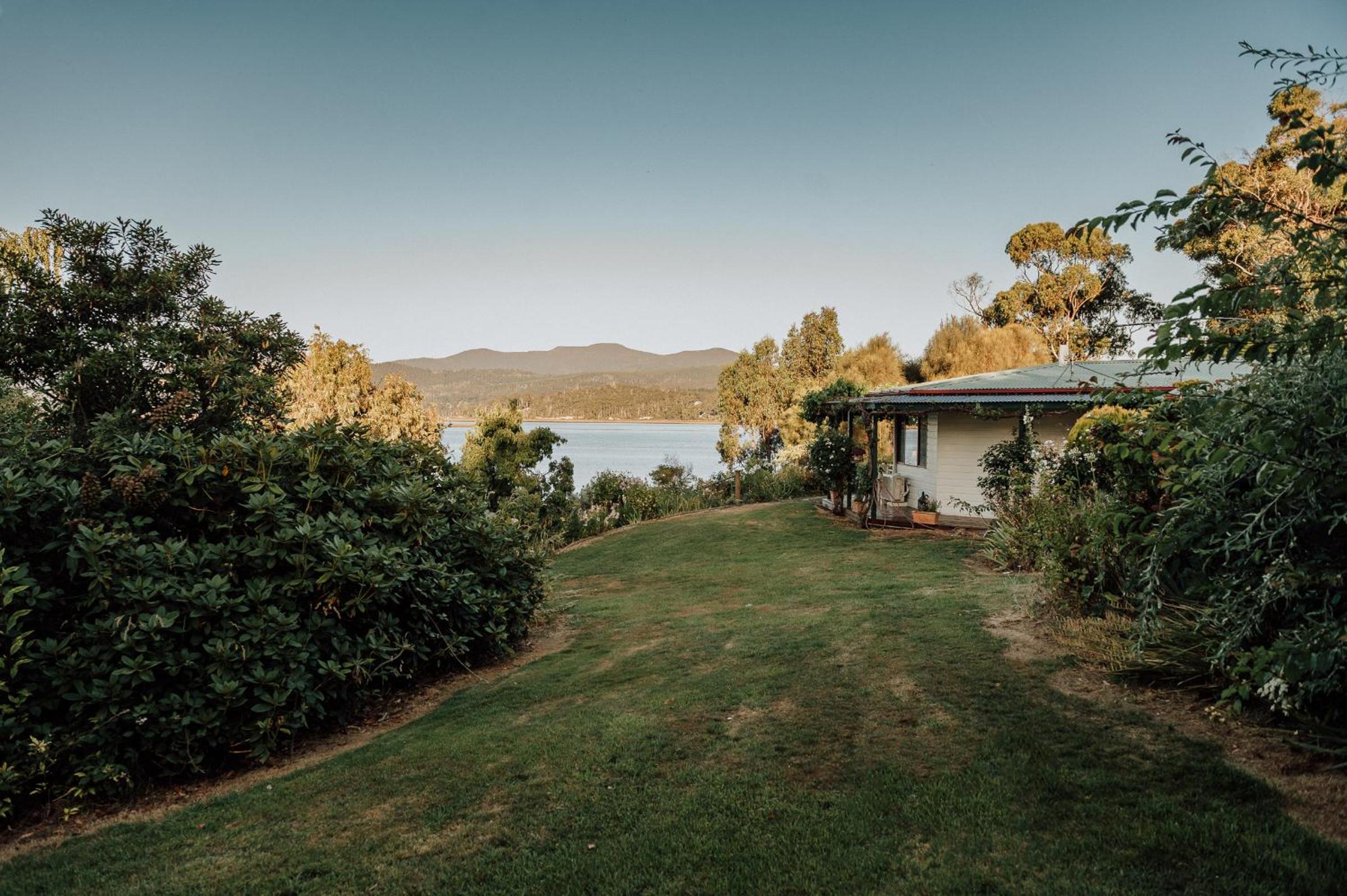Fleurty's Point Cottage at Franklin South, Huon Valley, Tasmania