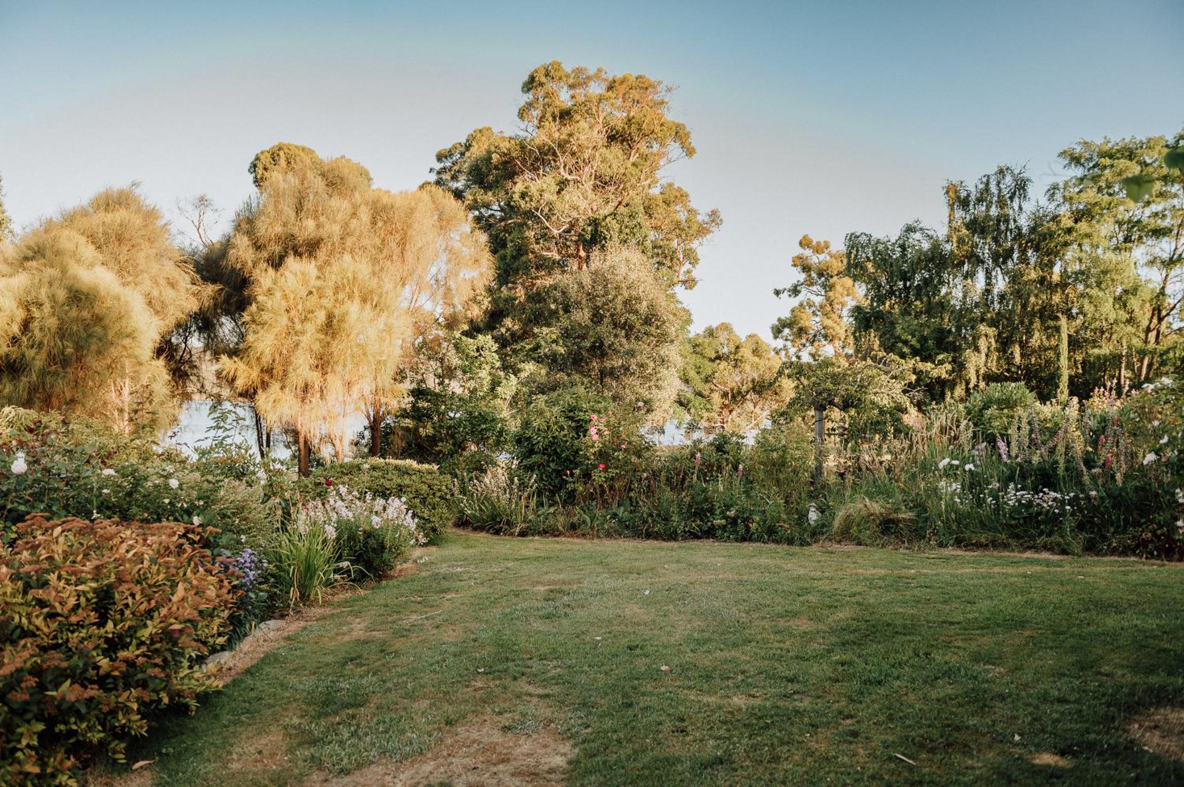 Fleurty's Point Cottage at Franklin South, Huon Valley, Tasmania