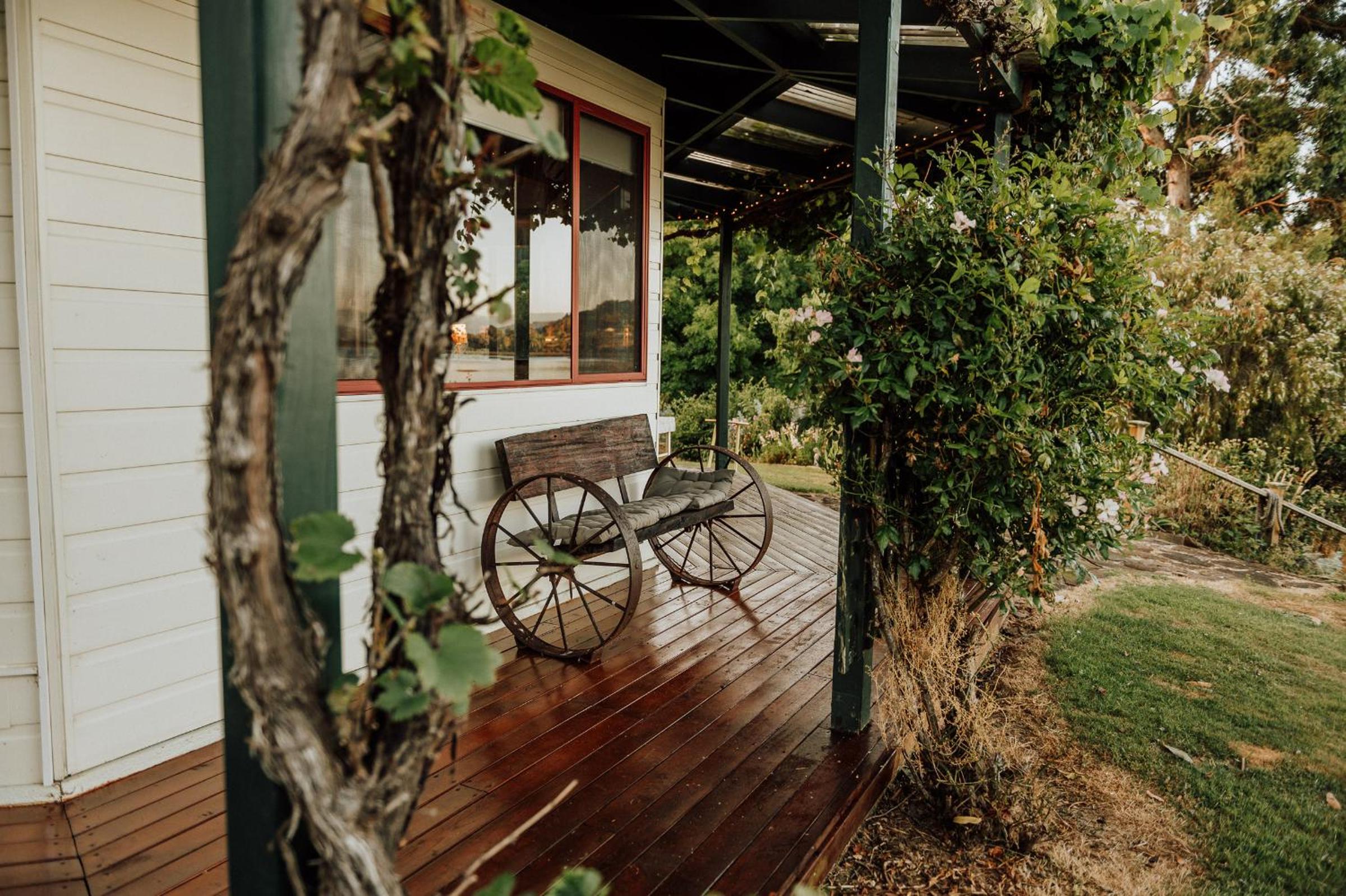 Fleurty's Point Cottage at Franklin South, Huon Valley, Tasmania