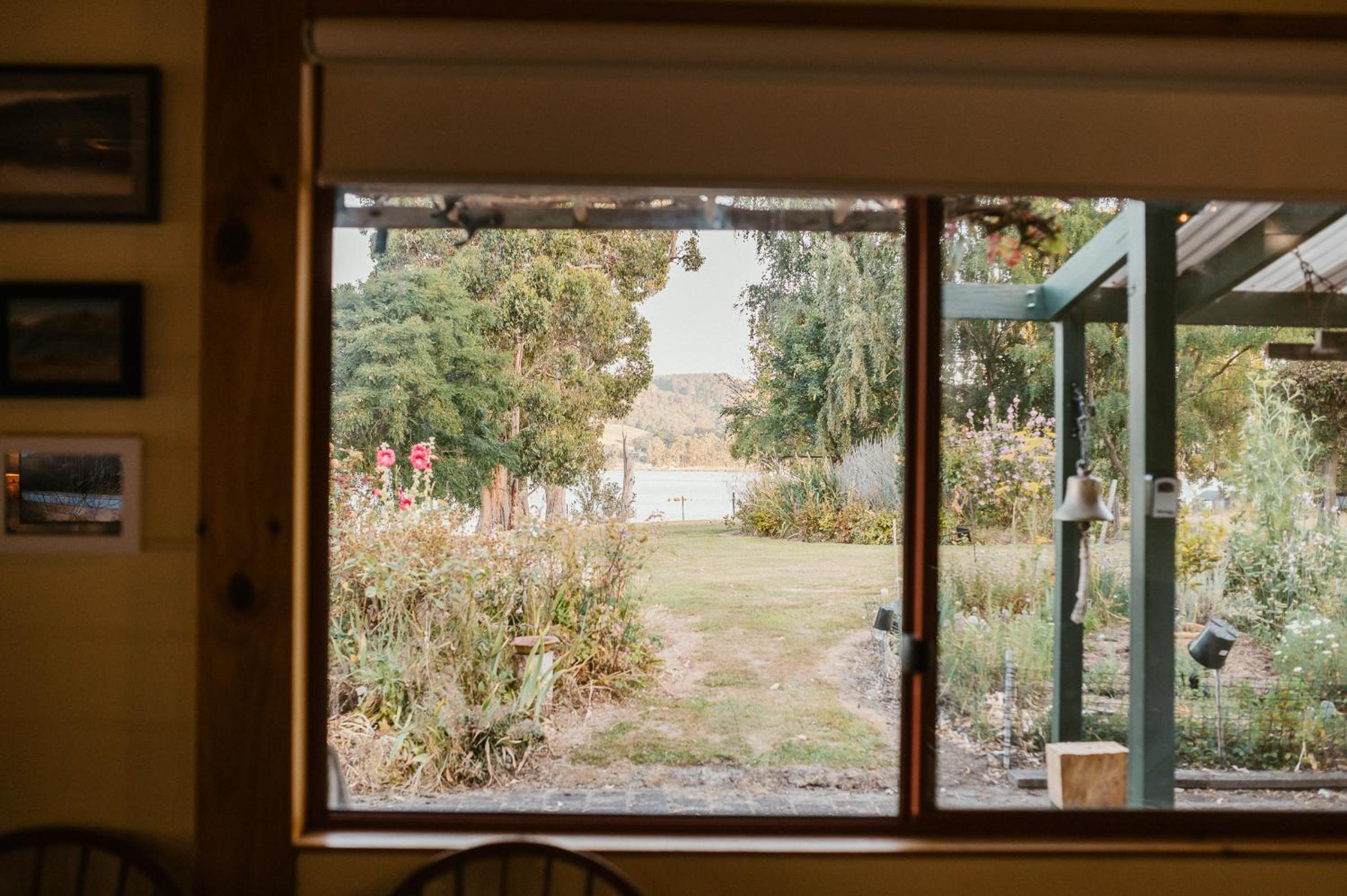 Fleurty's Point Cottage at Franklin South, Huon Valley, Tasmania
