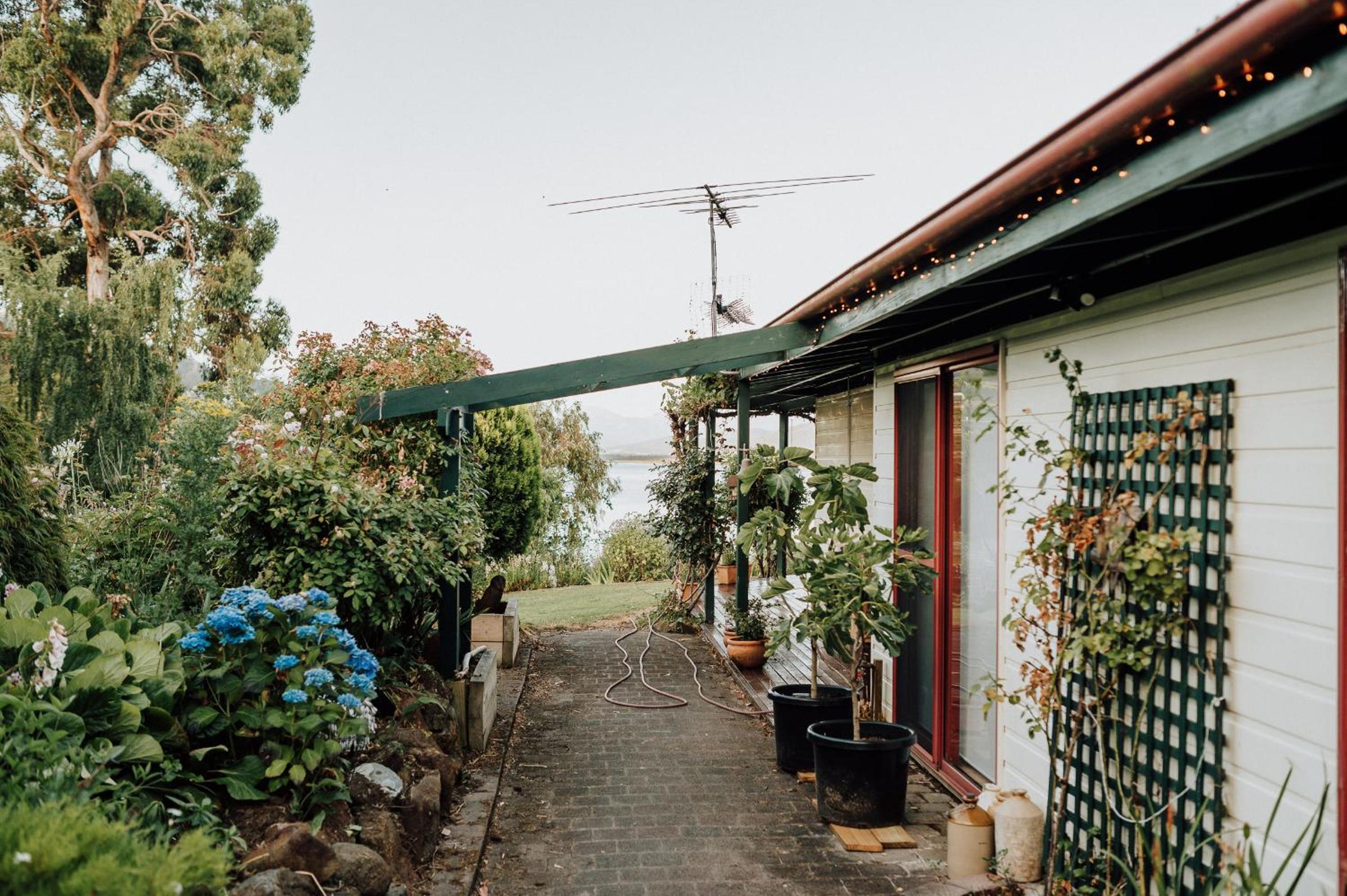 Fleurty's Point Cottage at Franklin South, Huon Valley, Tasmania