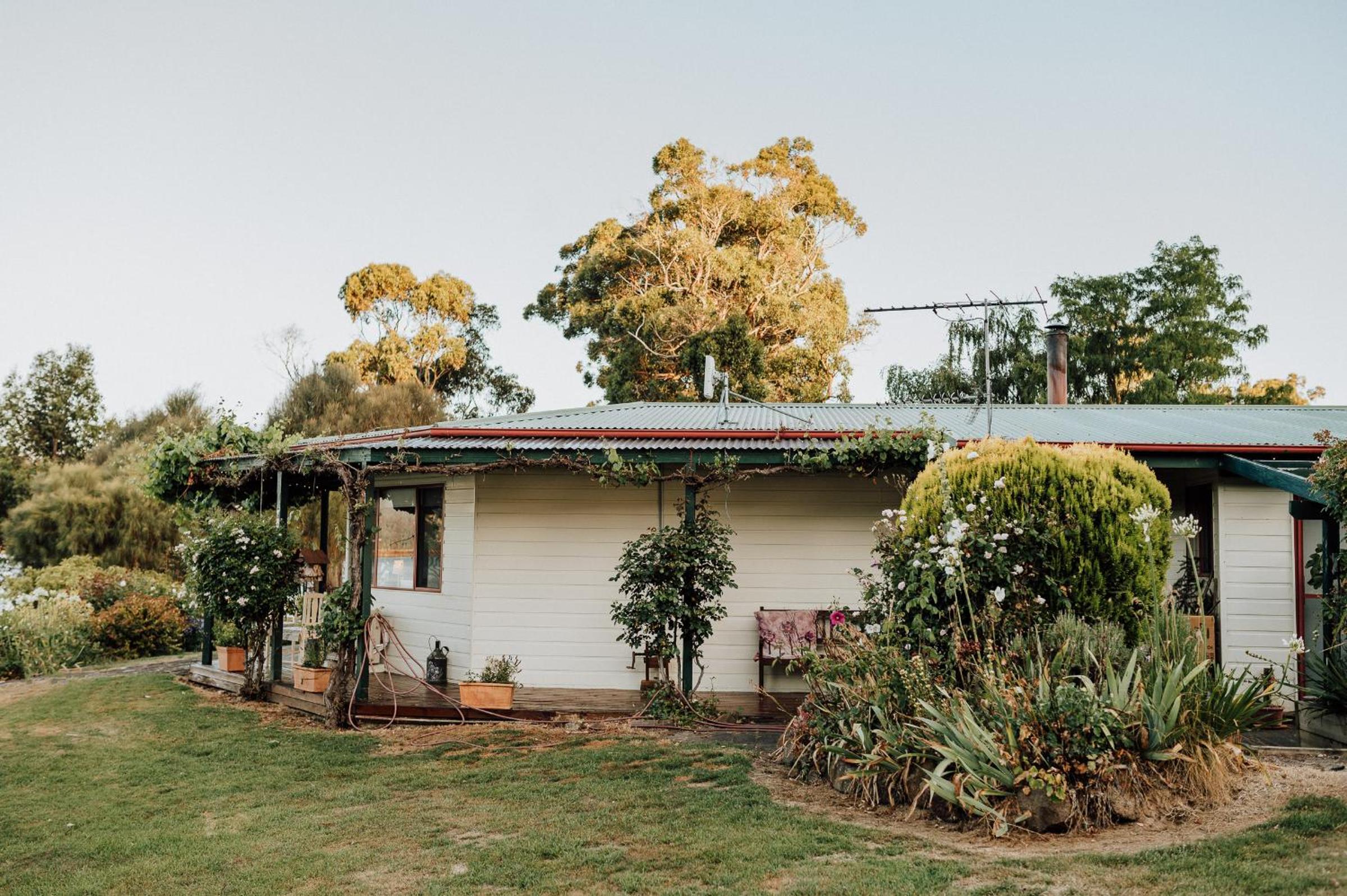 Fleurty's Point Cottage at Franklin South, Huon Valley, Tasmania