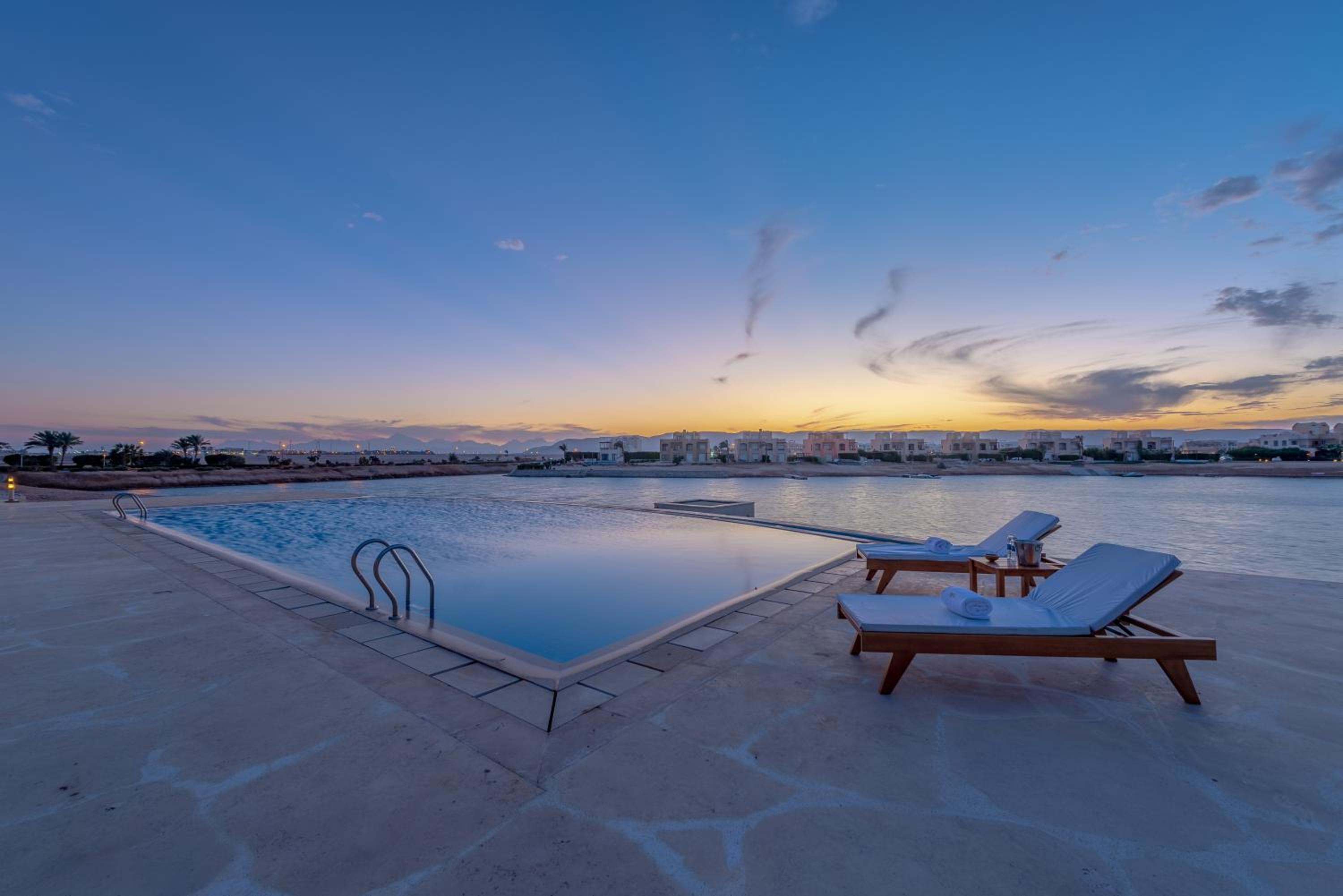 BYTK - La Casa Del Sol view 5