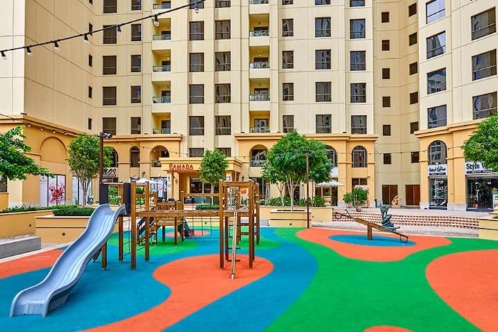 HAPPY SEASON - JBR apartments, Beach Front, Top furnished