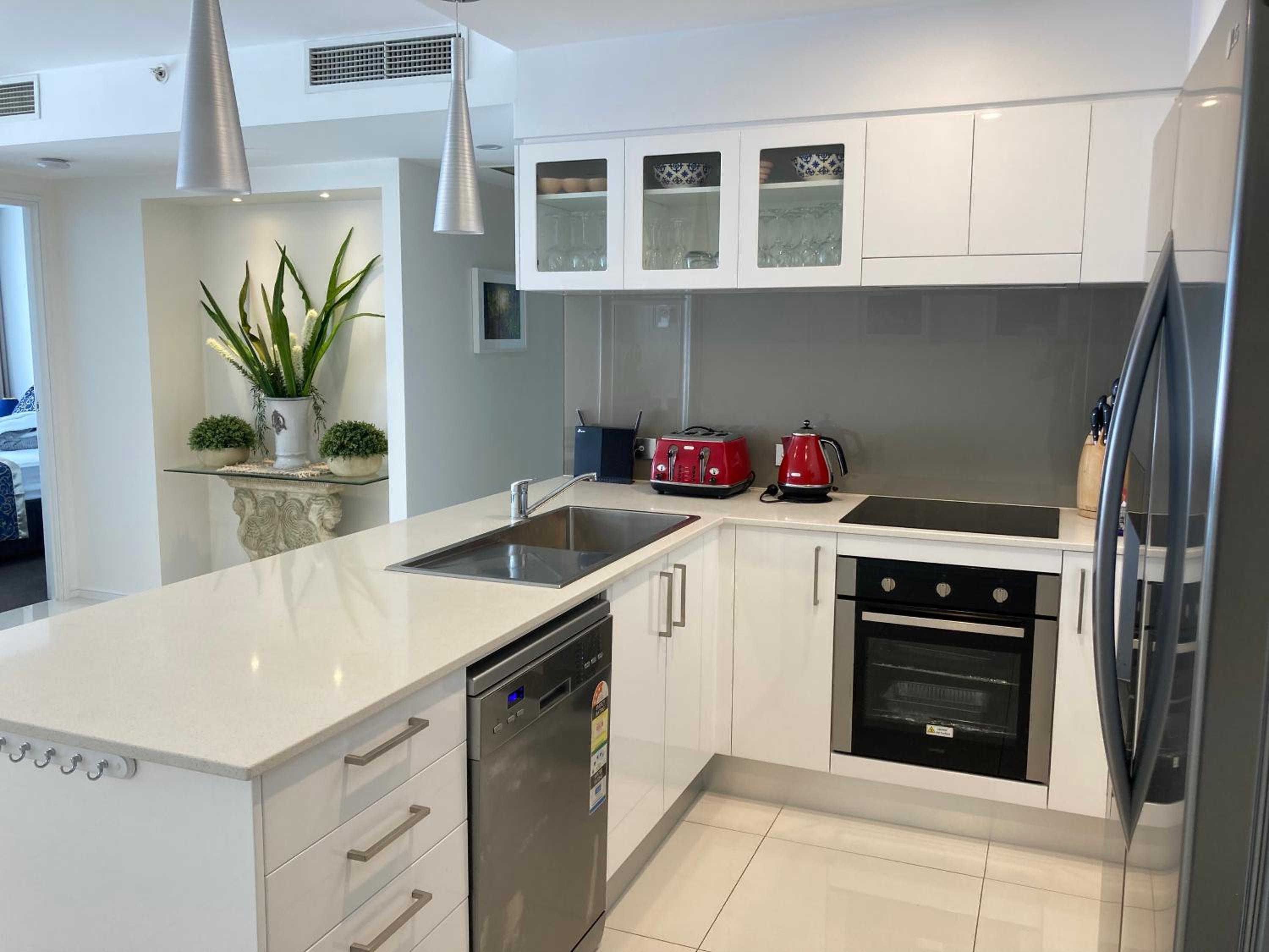 Stunning Apartment Best Ocean Views Surfers