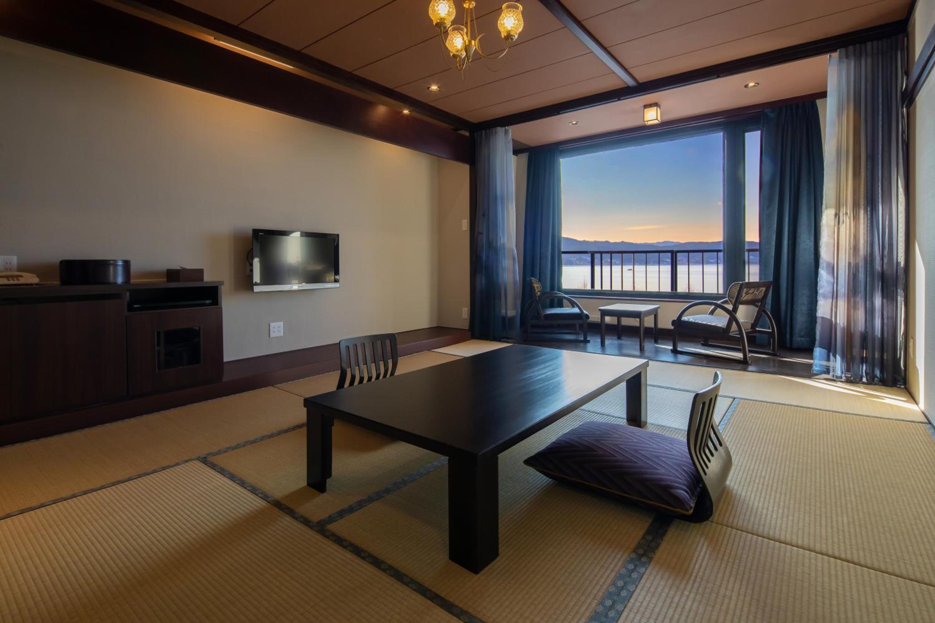 Kamisuwa Onsen Shinyu