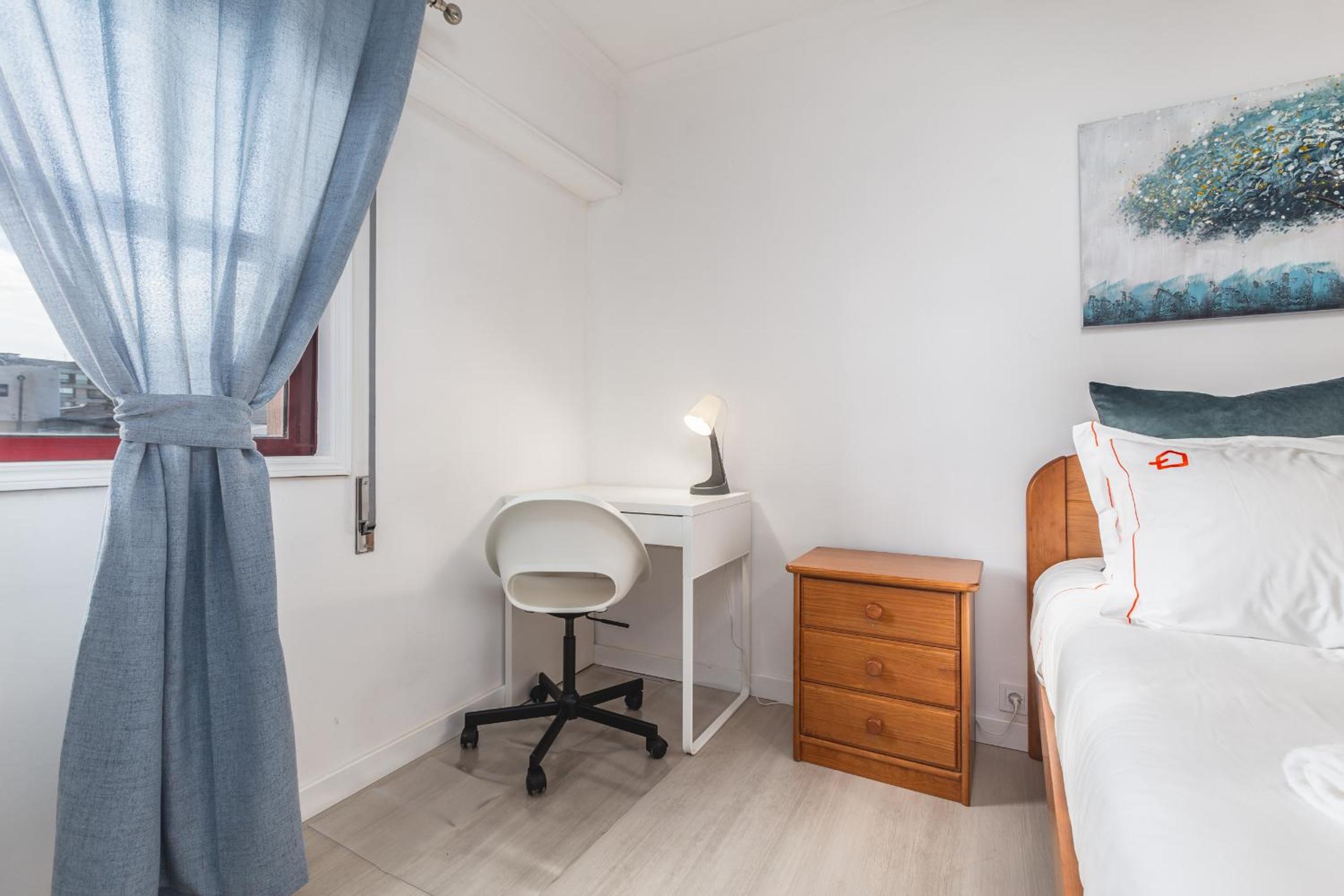 Hopstays - Oporto Musica view 2