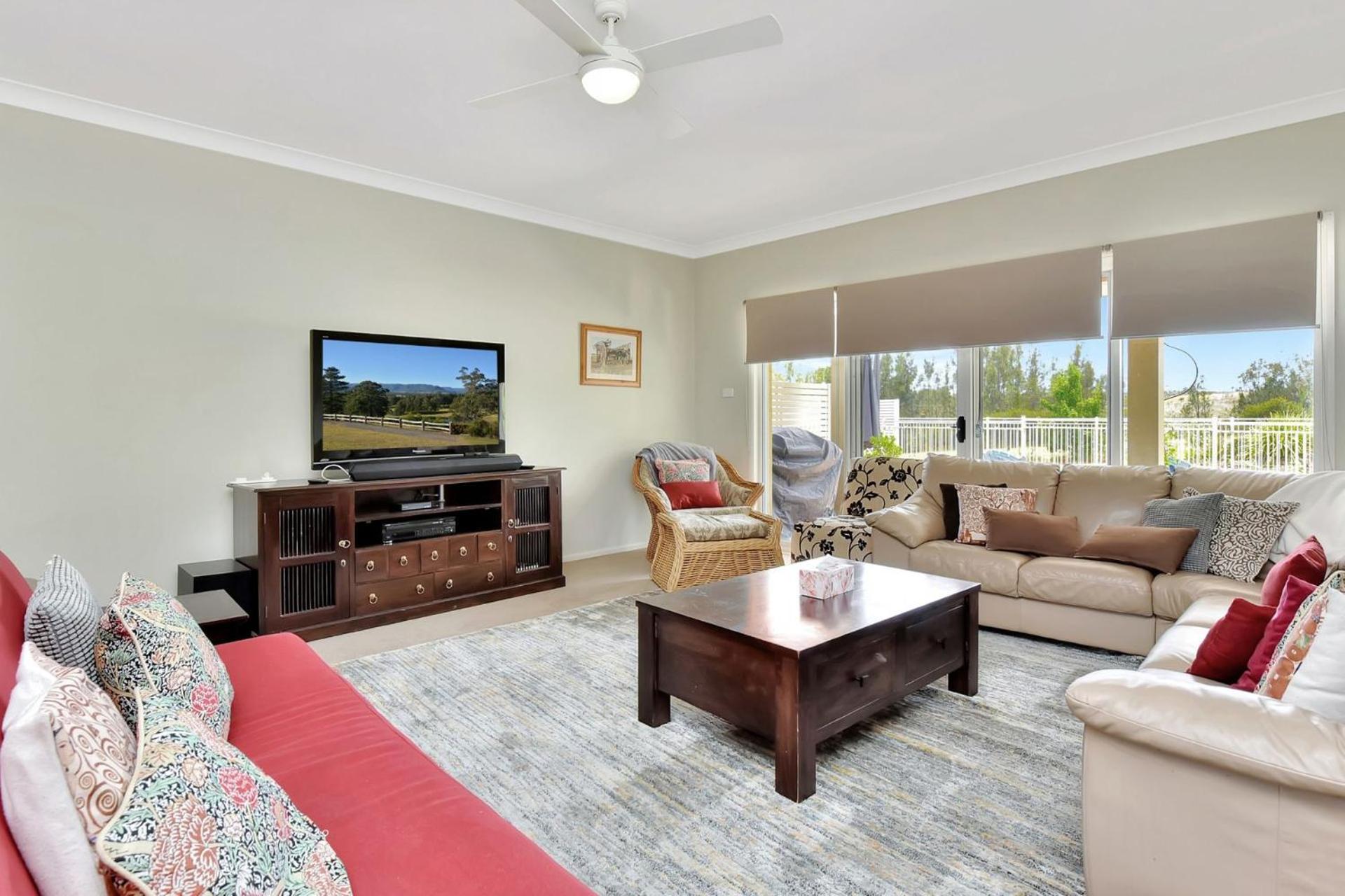 Silver Springs 6br Luxury Homestead