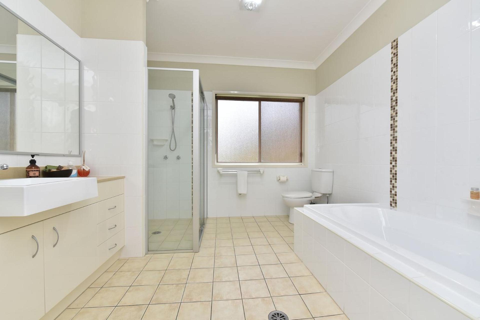 Silver Springs 6br Luxury Homestead