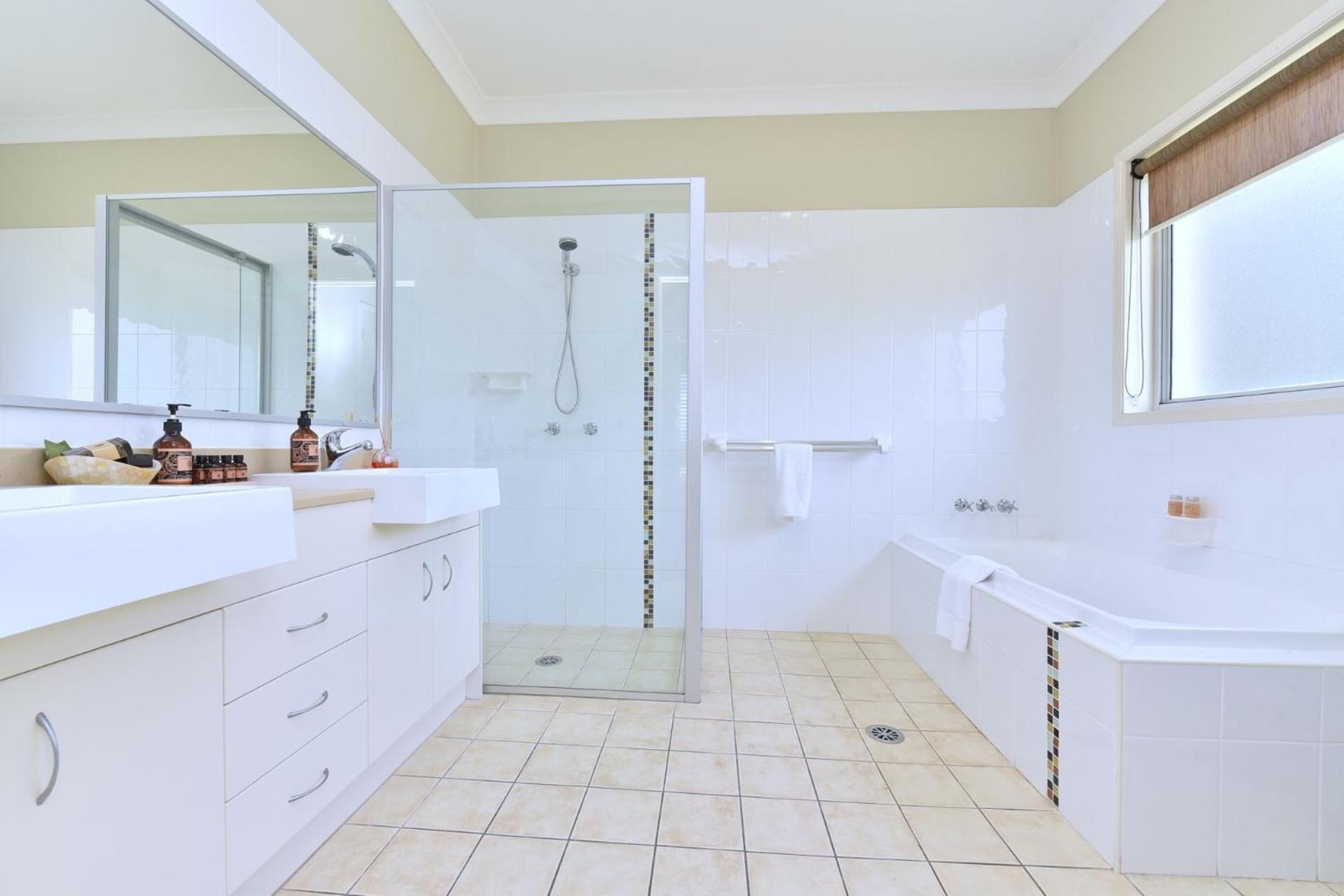 Silver Springs 6br Luxury Homestead
