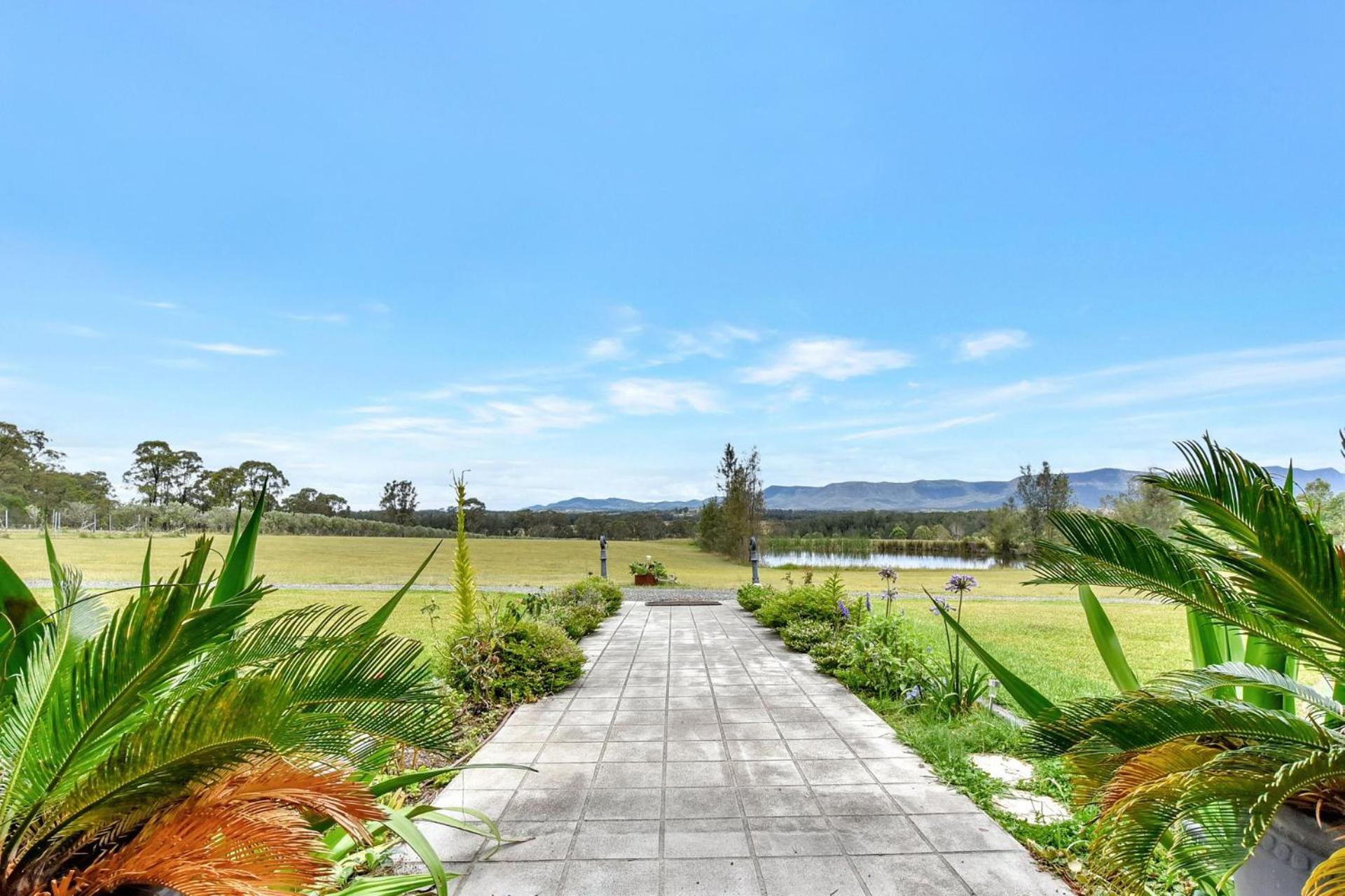 Silver Springs 6br Luxury Homestead