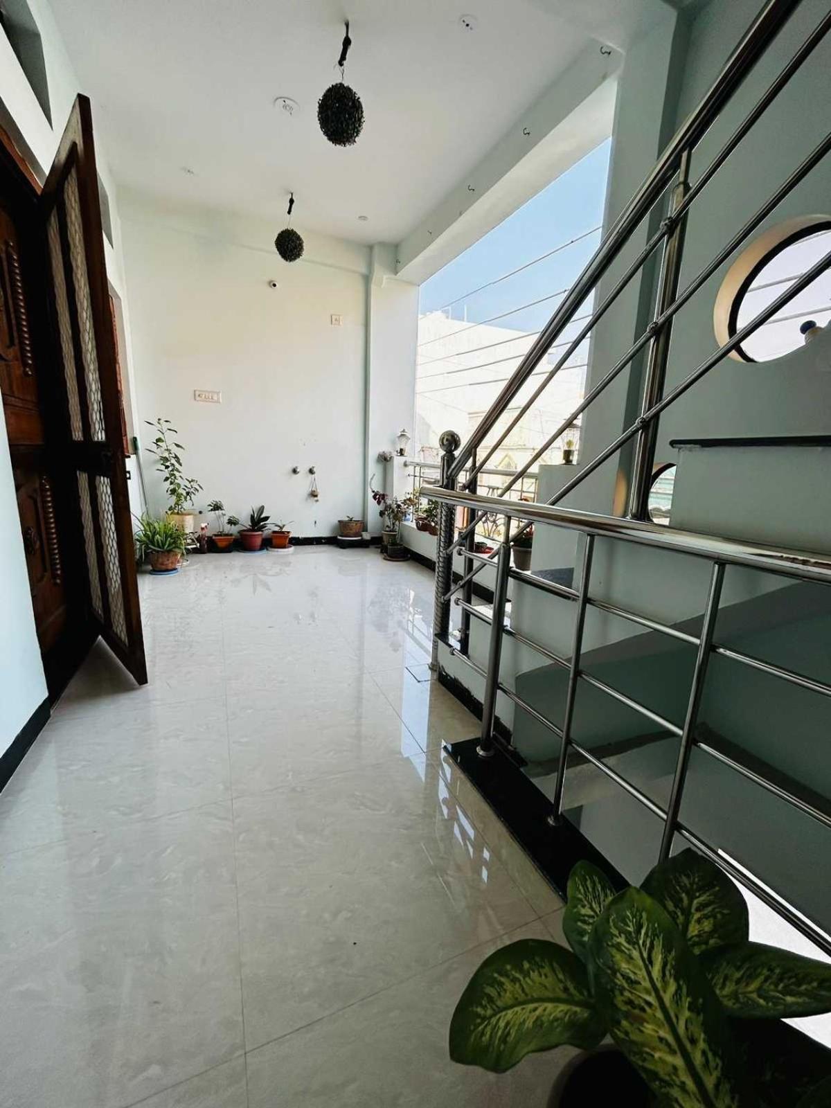Nadiya Kinare view 3