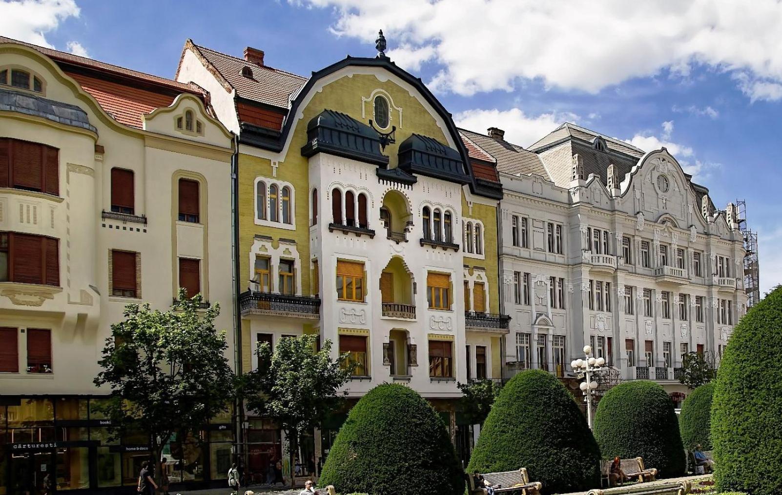 Neuhausz Residenz Ultra-Central Apartment
