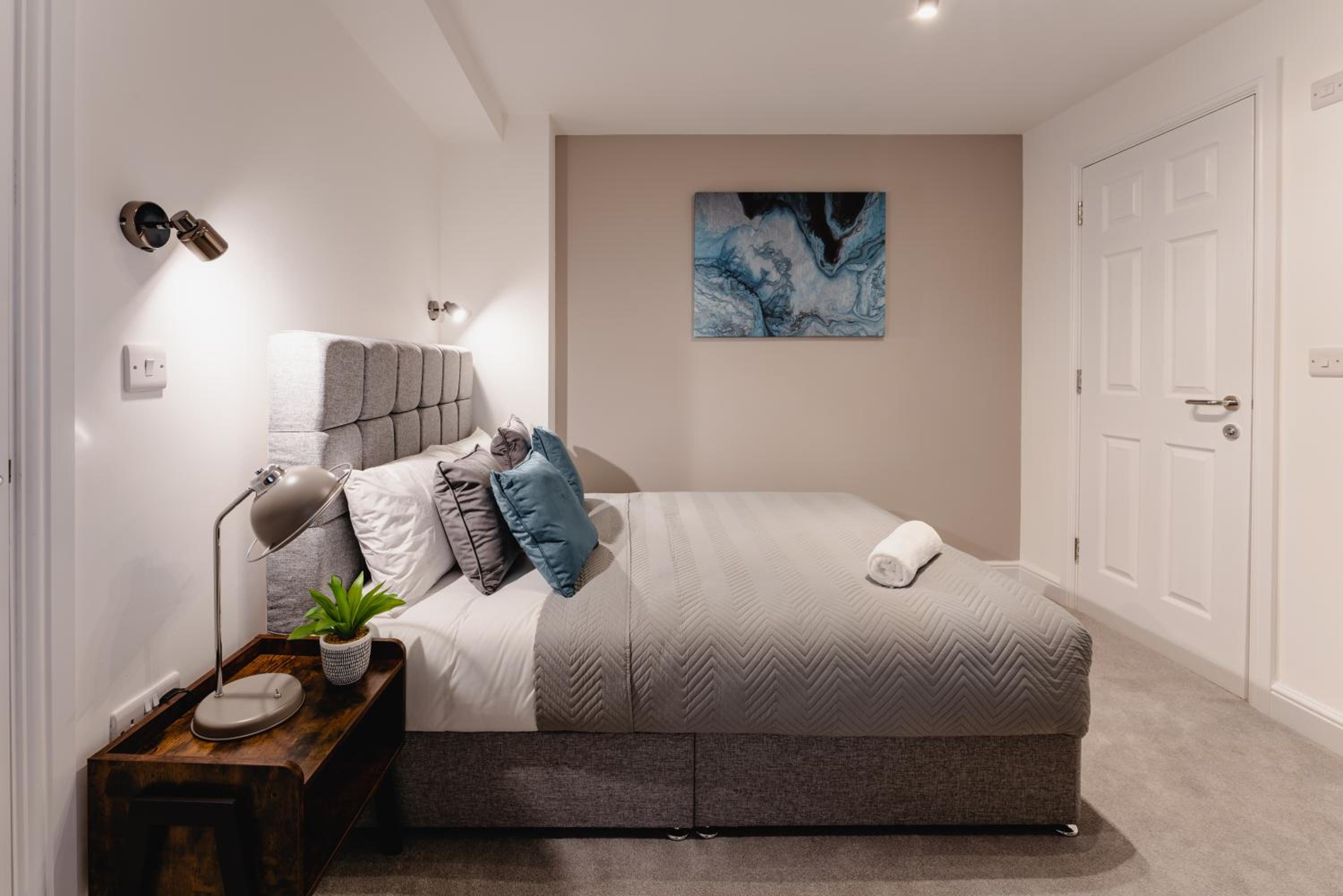 Prescott Court by Guestz view 4