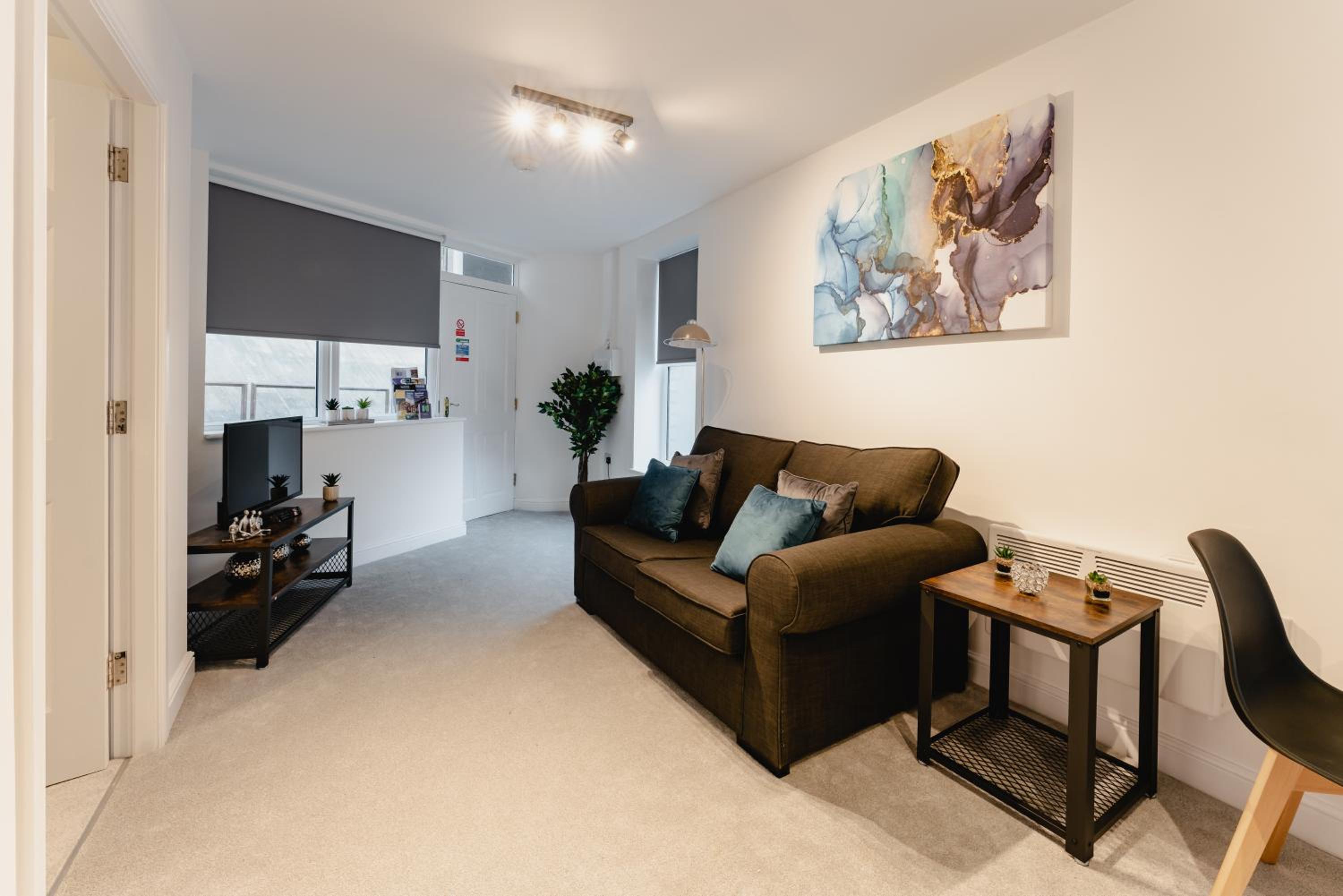 Prescott Court by Guestz view 5