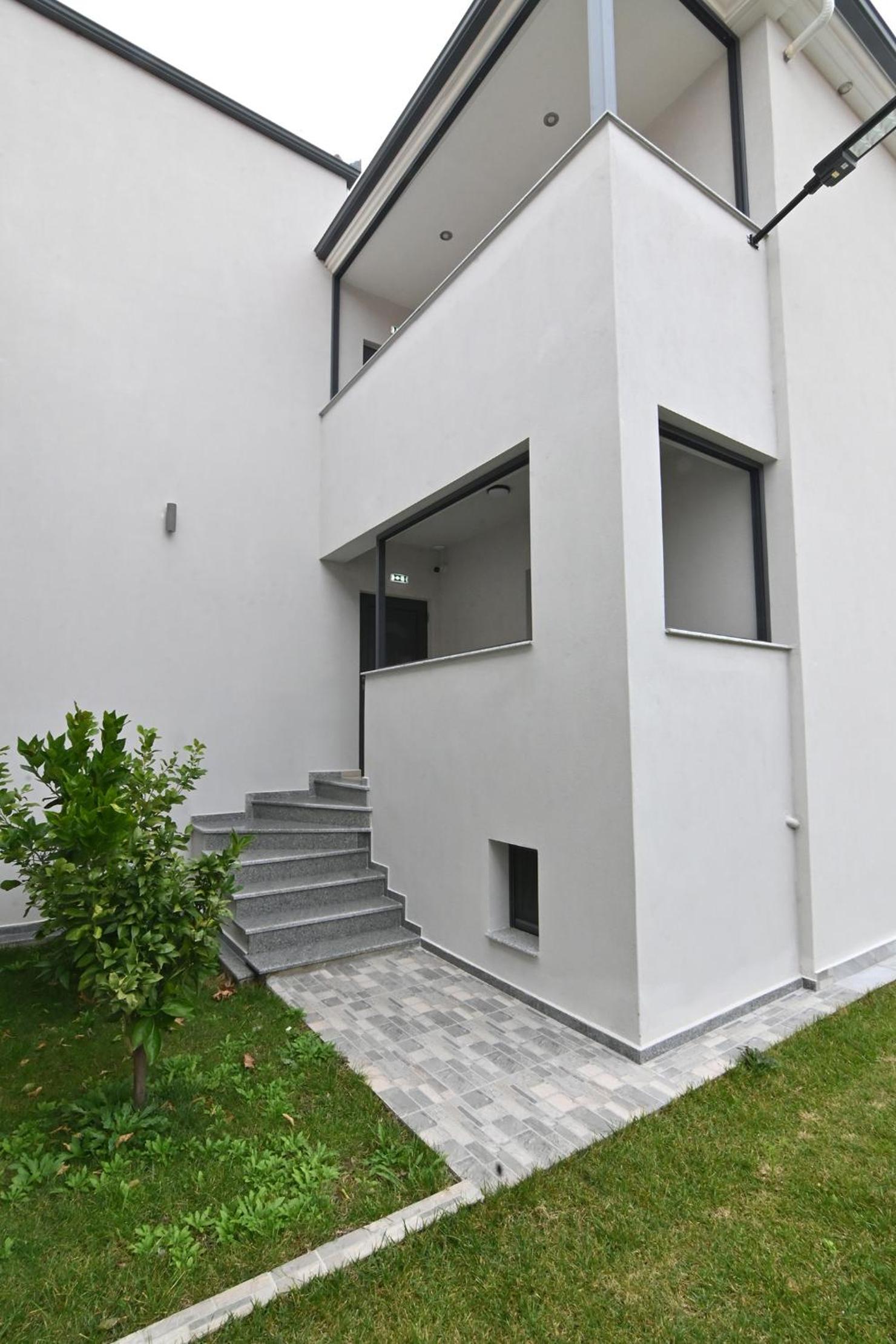 Armonia Luxury Suites