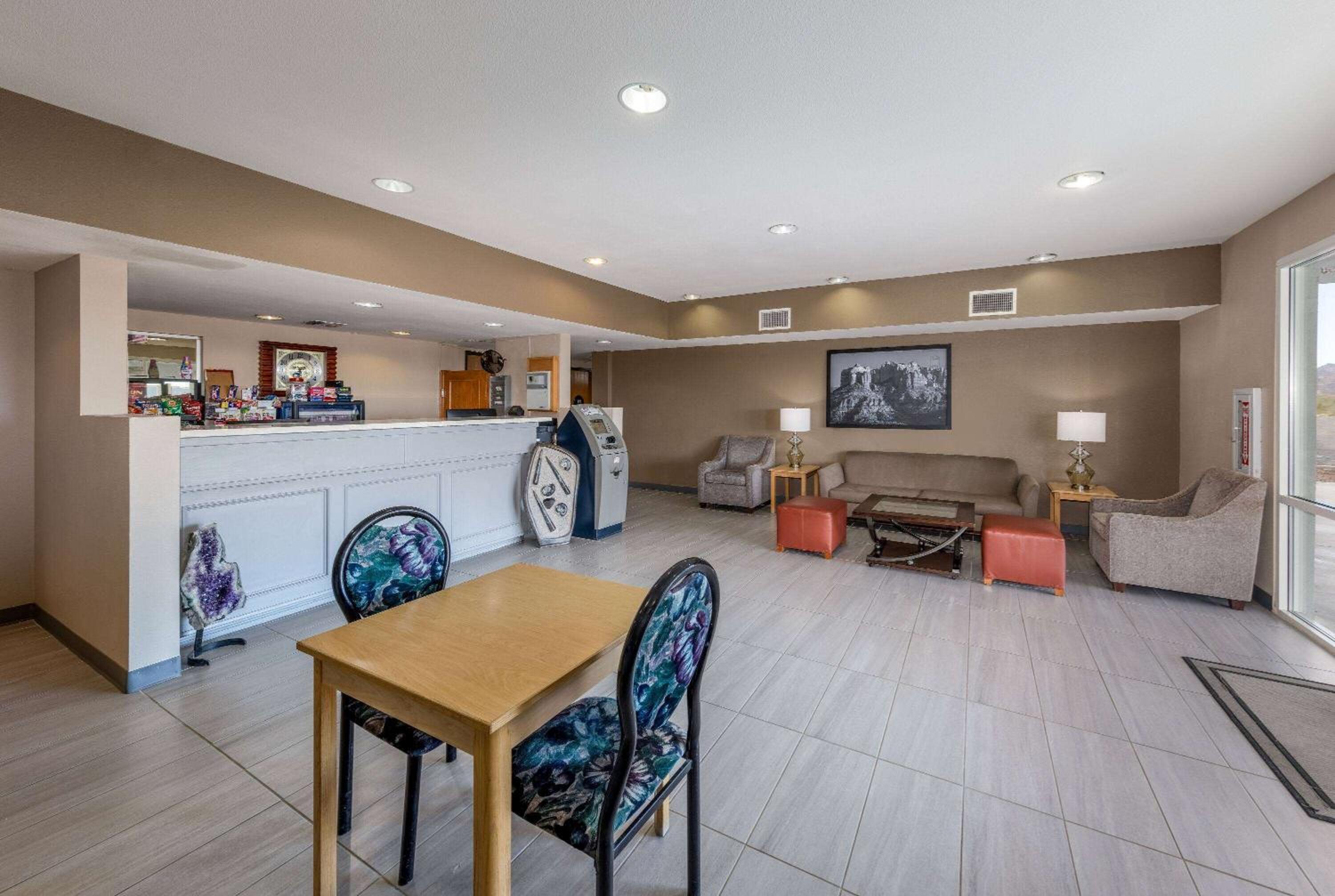 Blythe Vacations - Super 8 by Wyndham Quartzsite AZ - Property Image 3