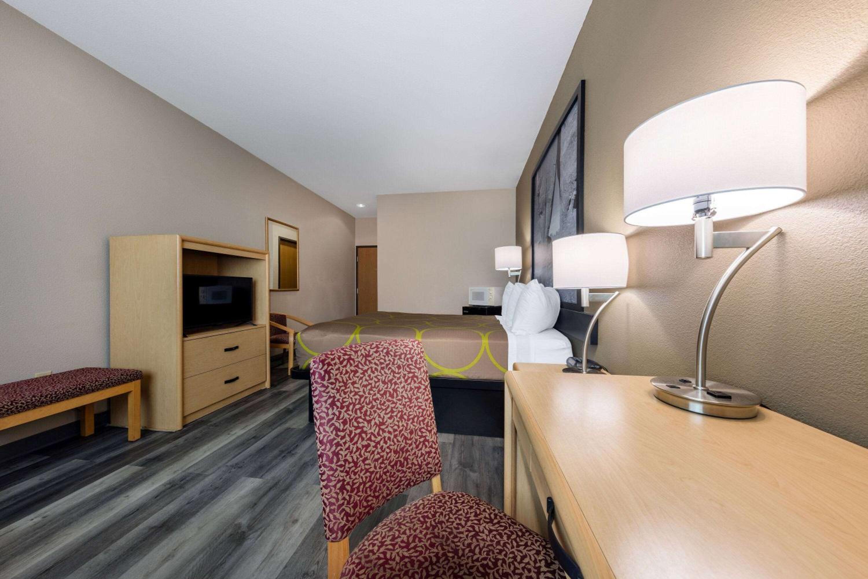 Super 8 by Wyndham Quartzsite AZ - Property Image 23