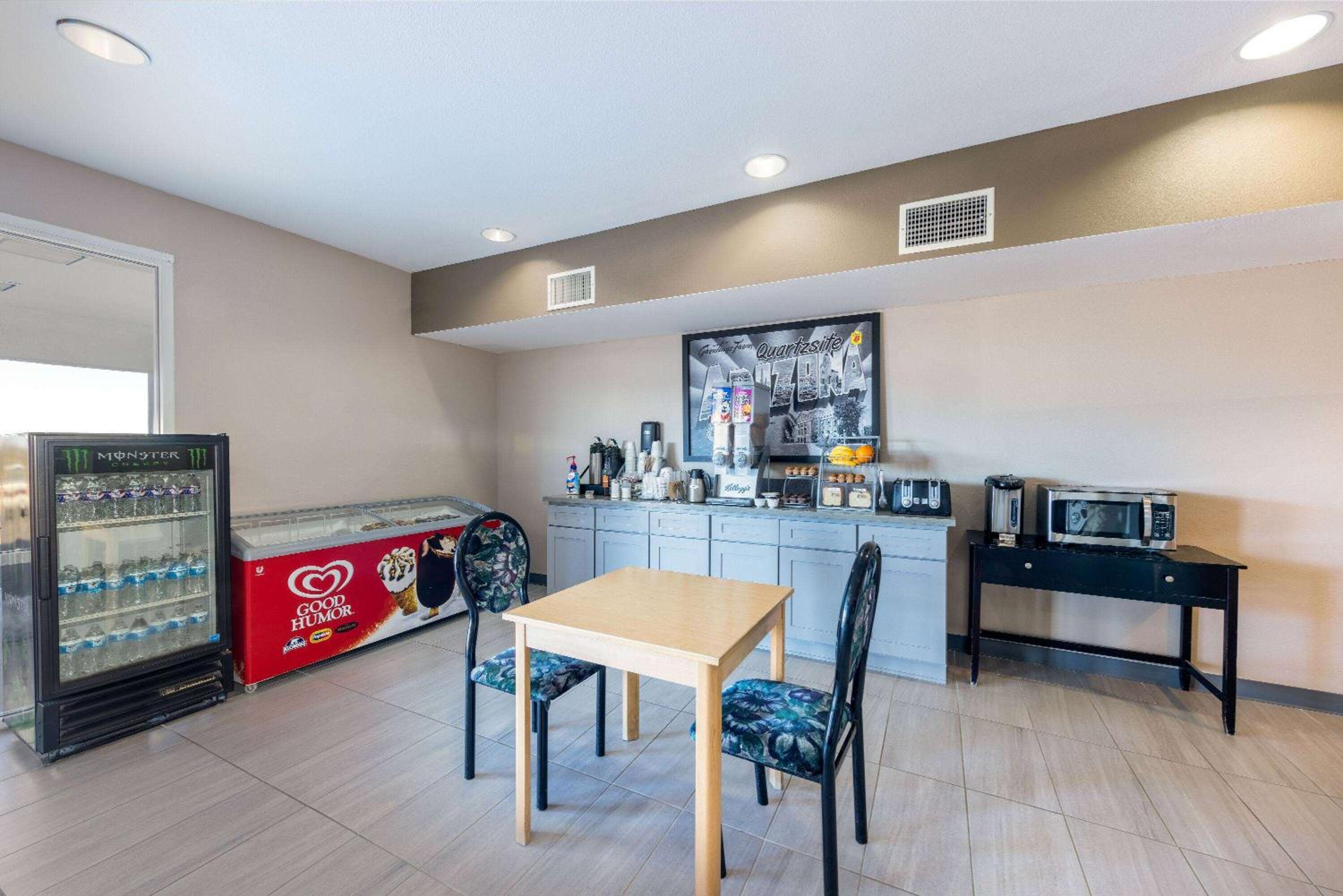Super 8 by Wyndham Quartzsite AZ - Property Image 12