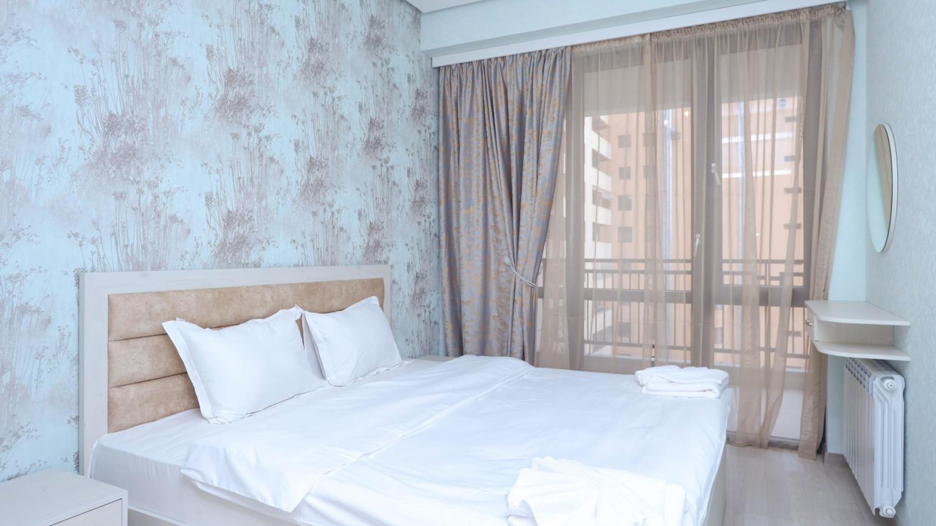 Apart-hotel on Koghbatsi 16